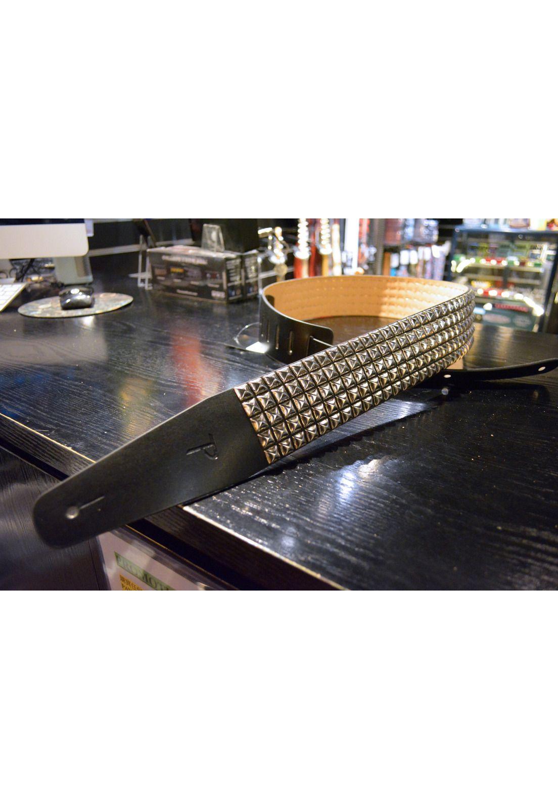 Correa guitarra Perri's Leathers P25STUD-7113-2