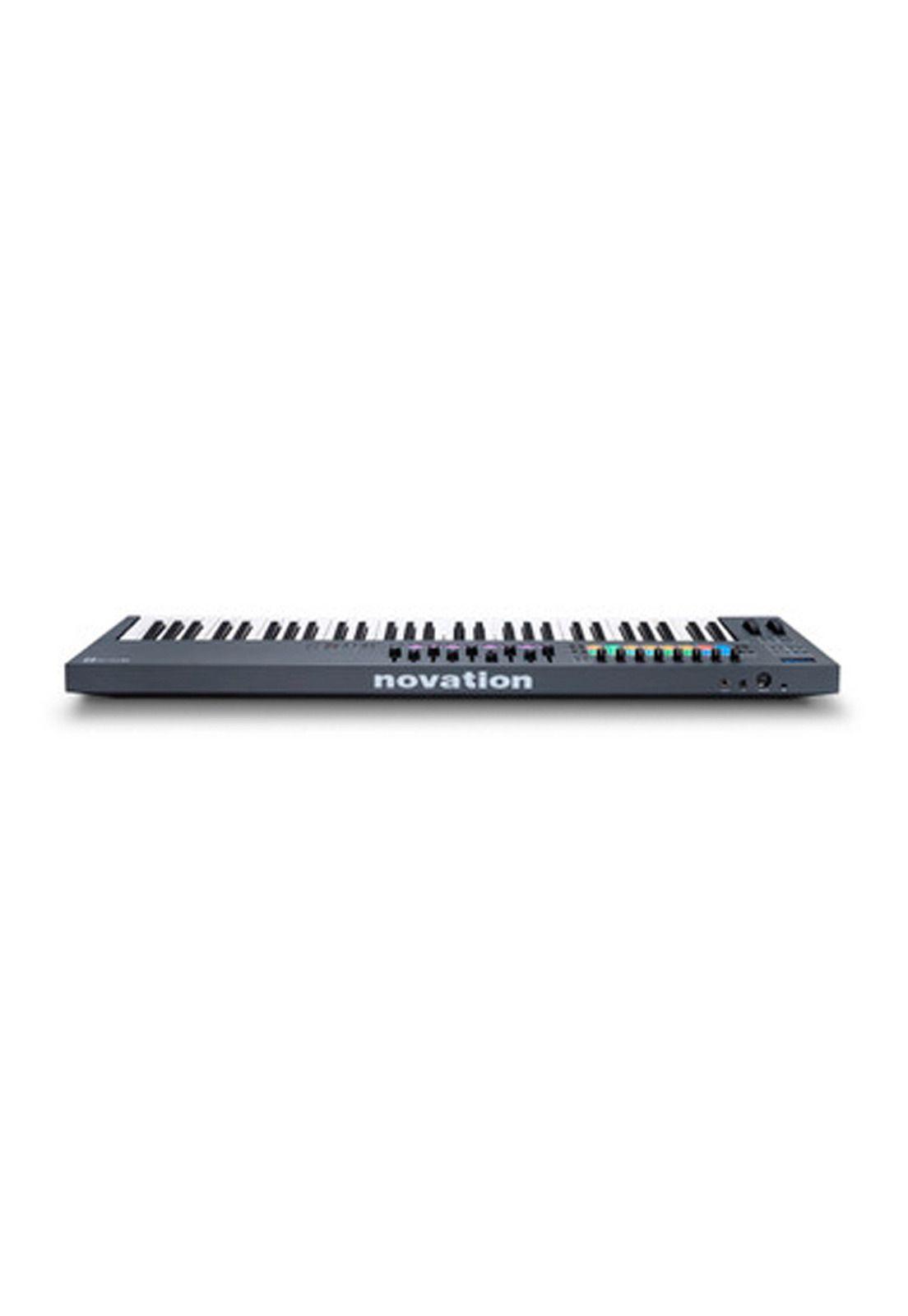 Controlador midi Novation Flkey 61 Teclas 16 Pads 9 Faders-3