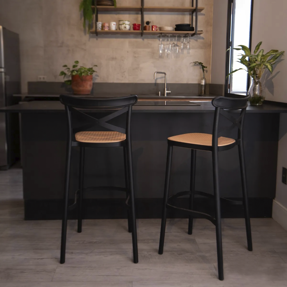 Taburete Crossback Danubio 66cm Piso Bar O Terraza Apilable-7