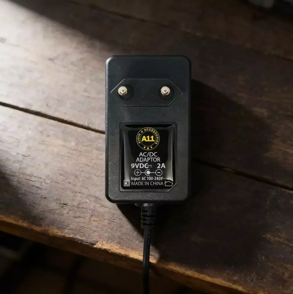 Transformador Para Pedales 9v 2a Marca A11-3