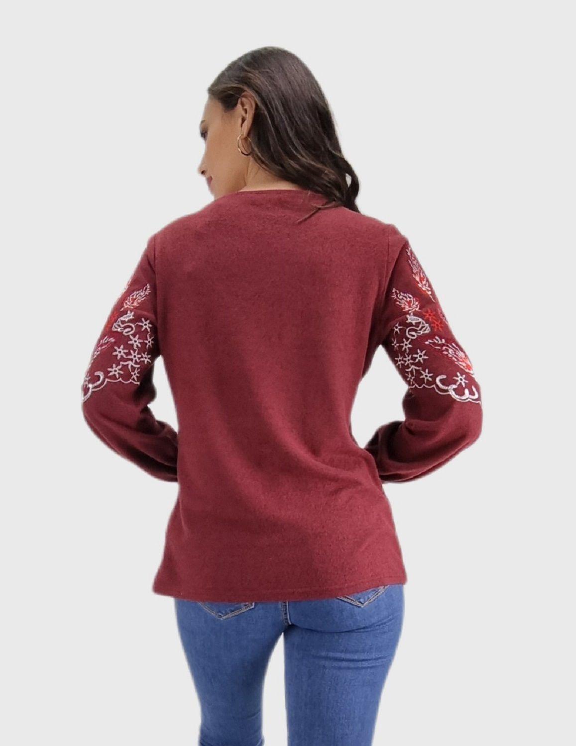 Polera bordada-3