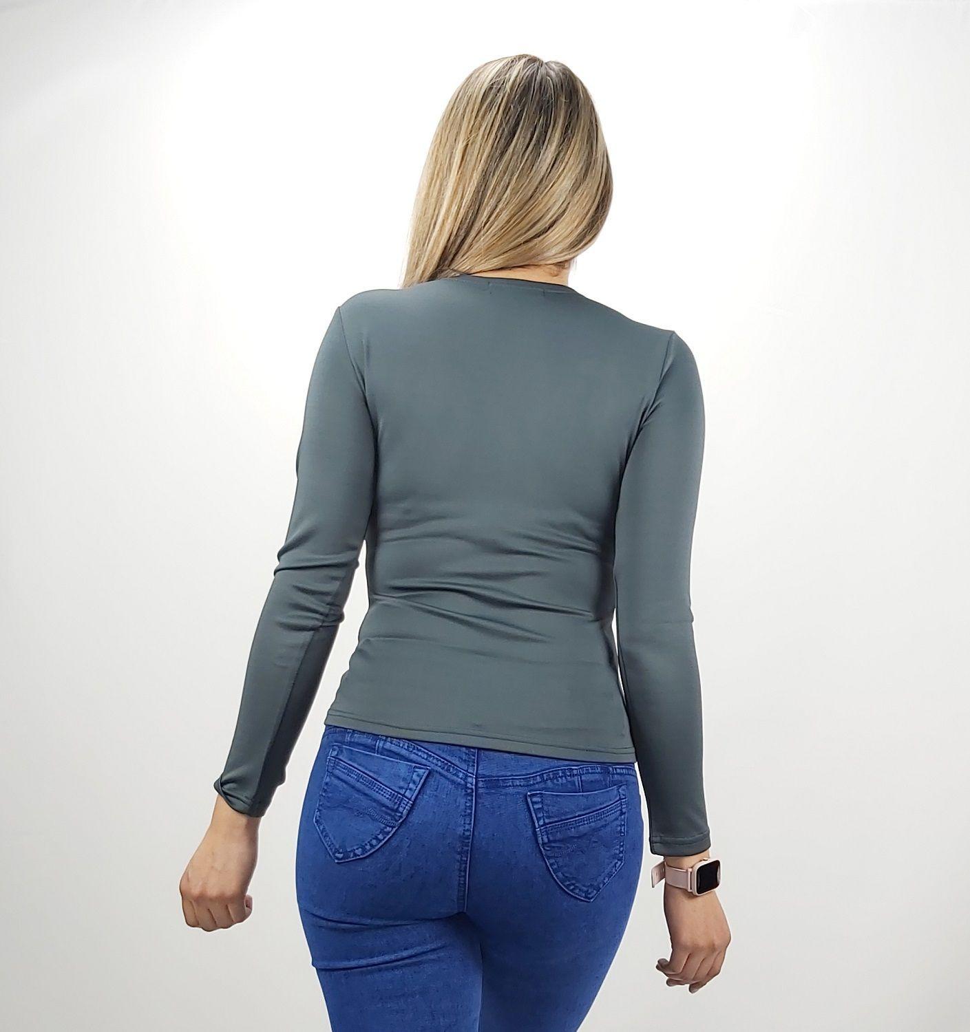 Polera cruzada hebilla verde-2