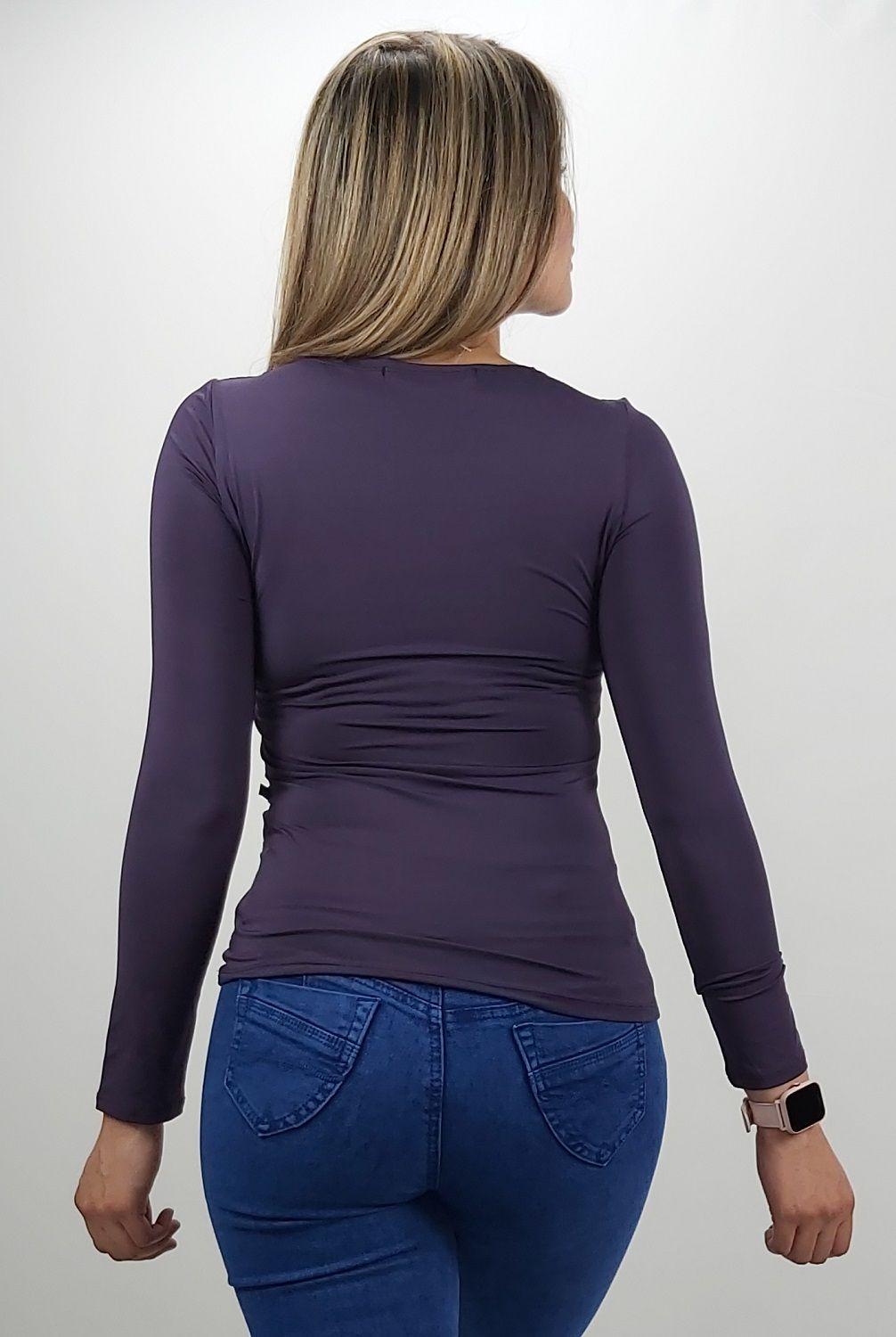 Polera cuello redondo uva-2