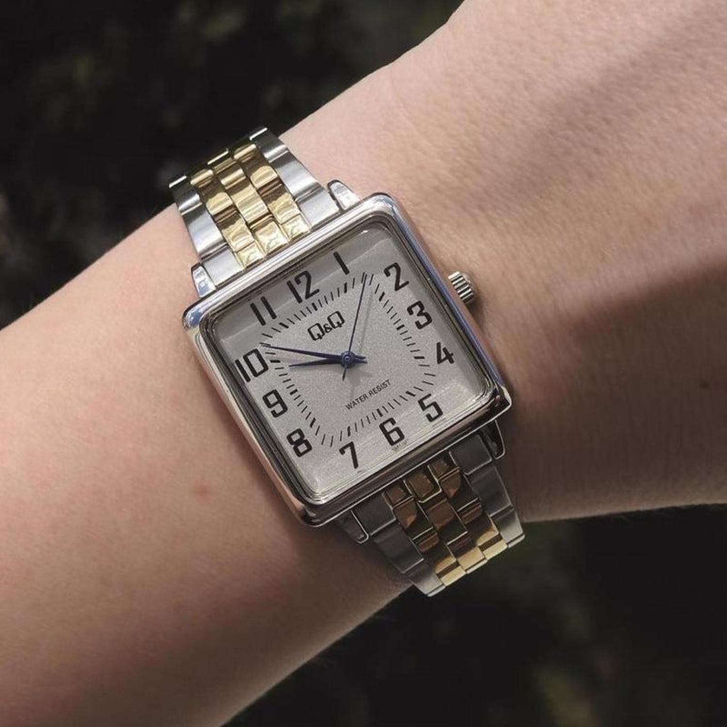 Reloj Q&Q Análogo Mujer QB51-404-1