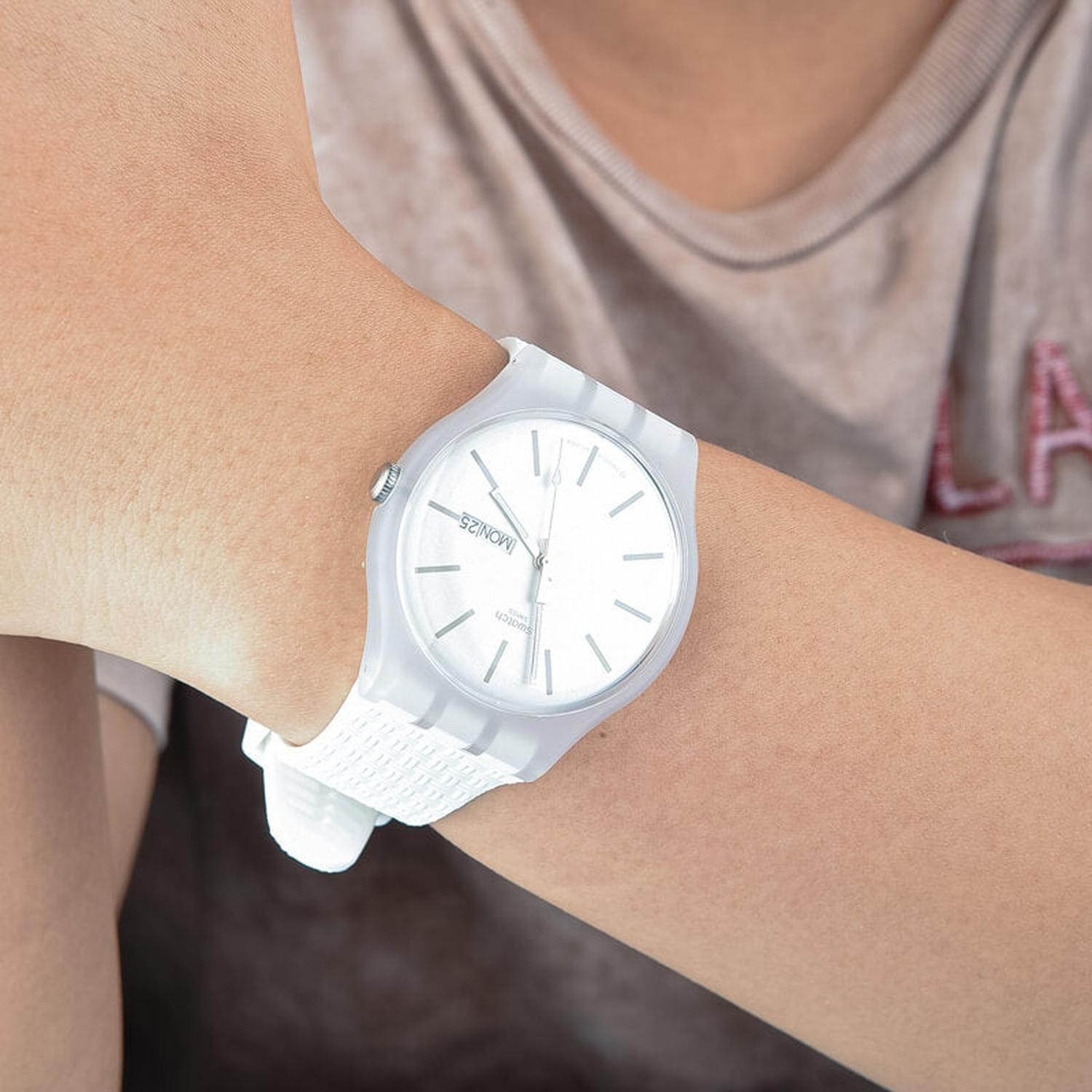 Reloj Swatch Análogo Unisex SUOW710-2