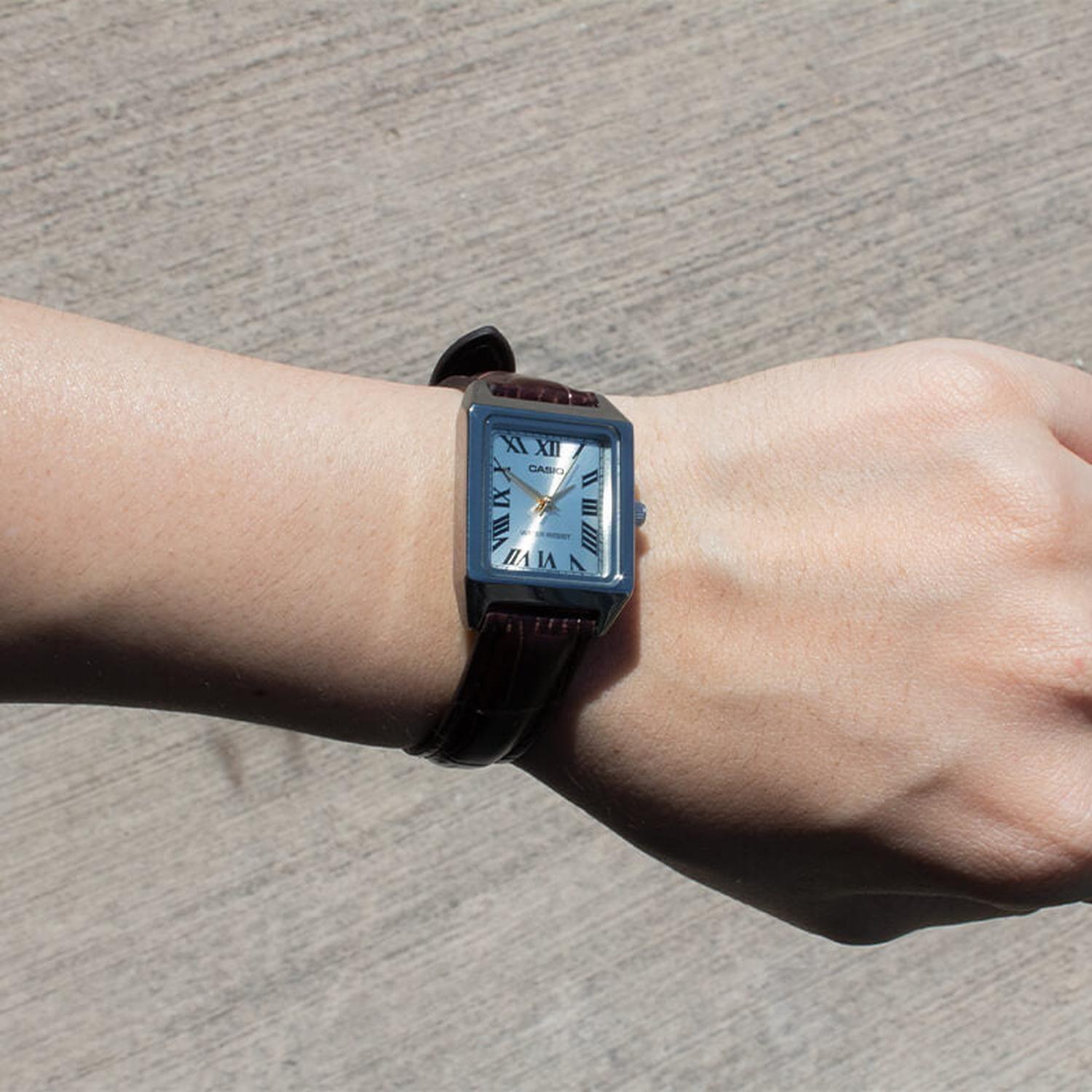 Reloj Análogo Casio Mujer LTP-V007L-9B-1