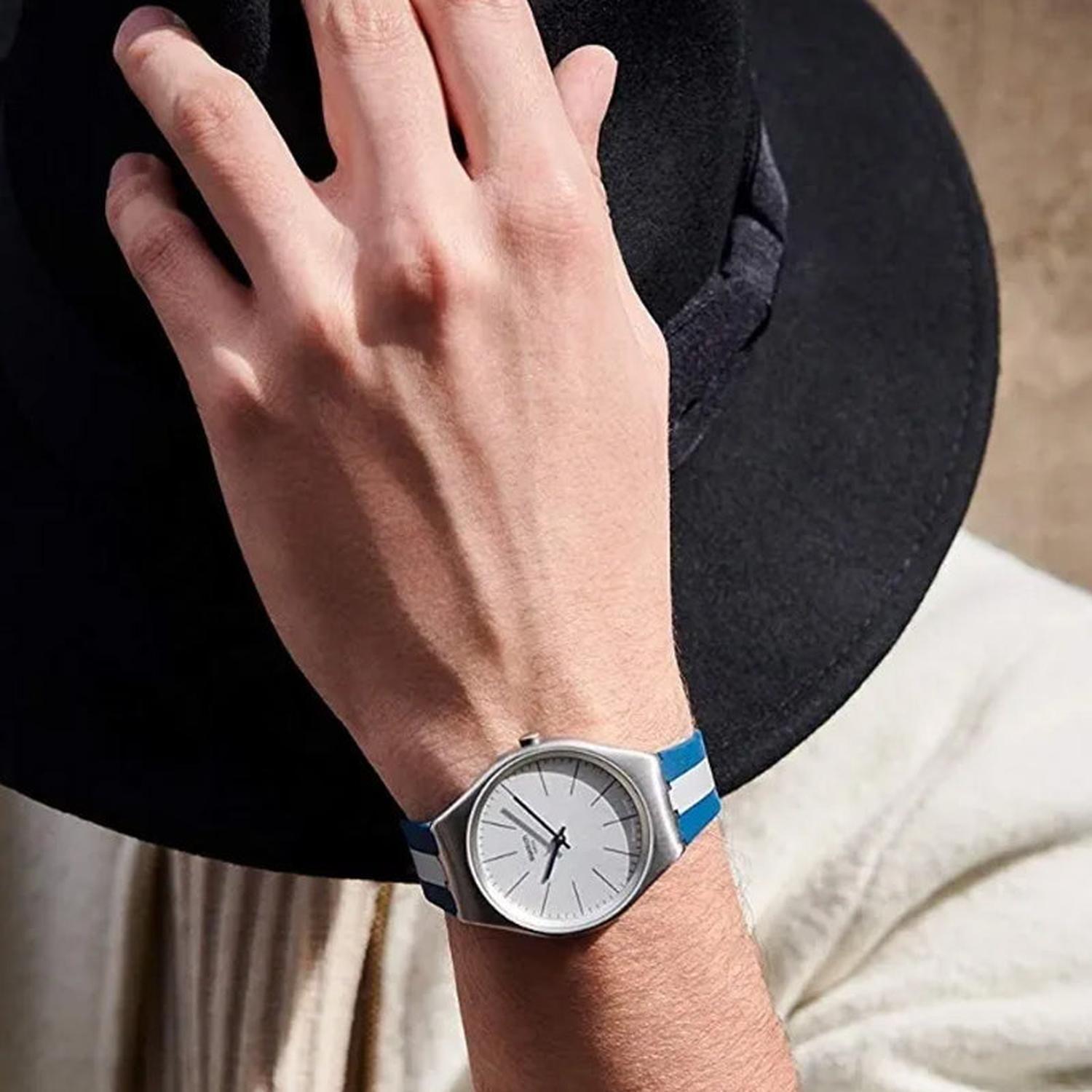 Reloj Swatch Análogo SYXS107-4