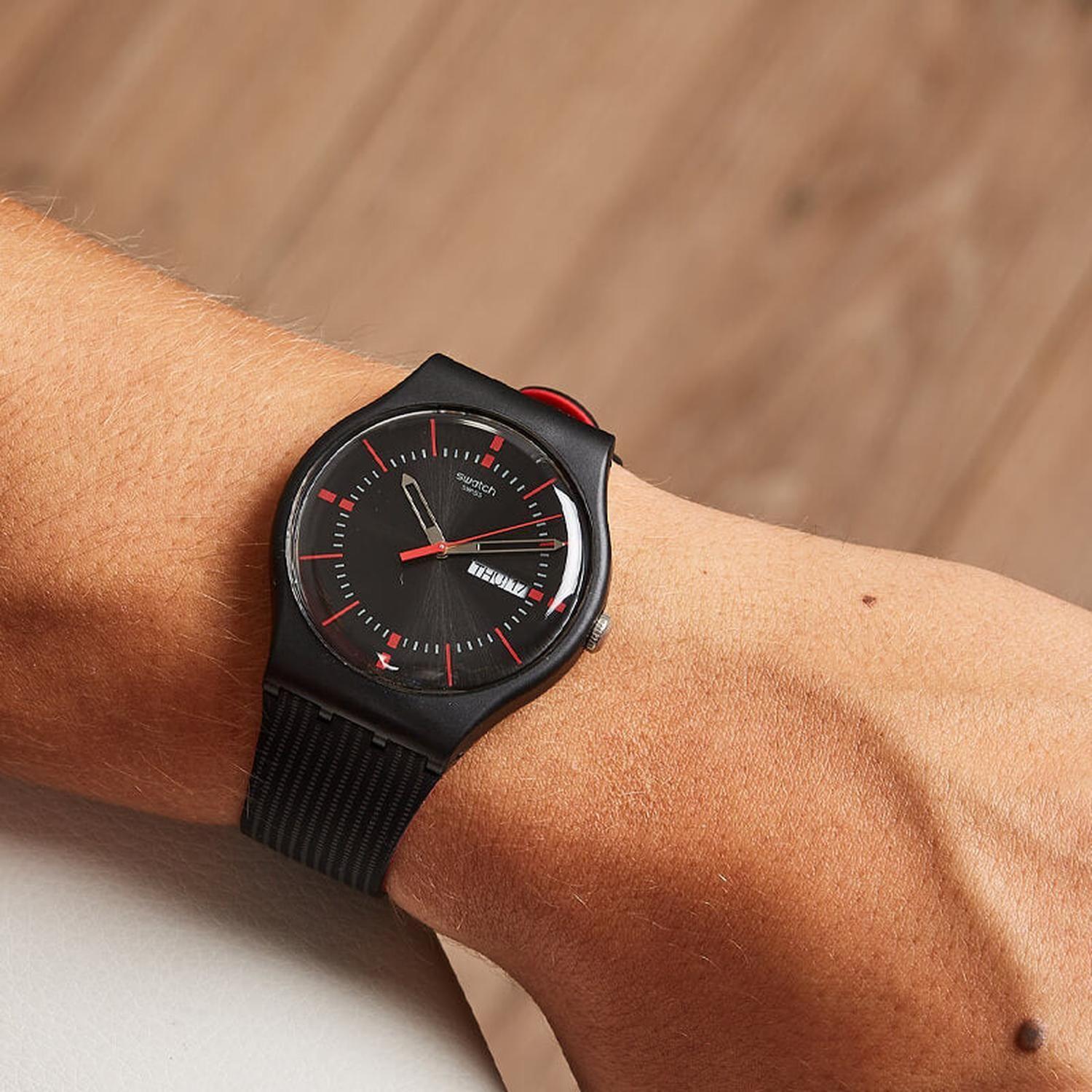 Reloj Swatch Análogo Hombre SUOB714-3