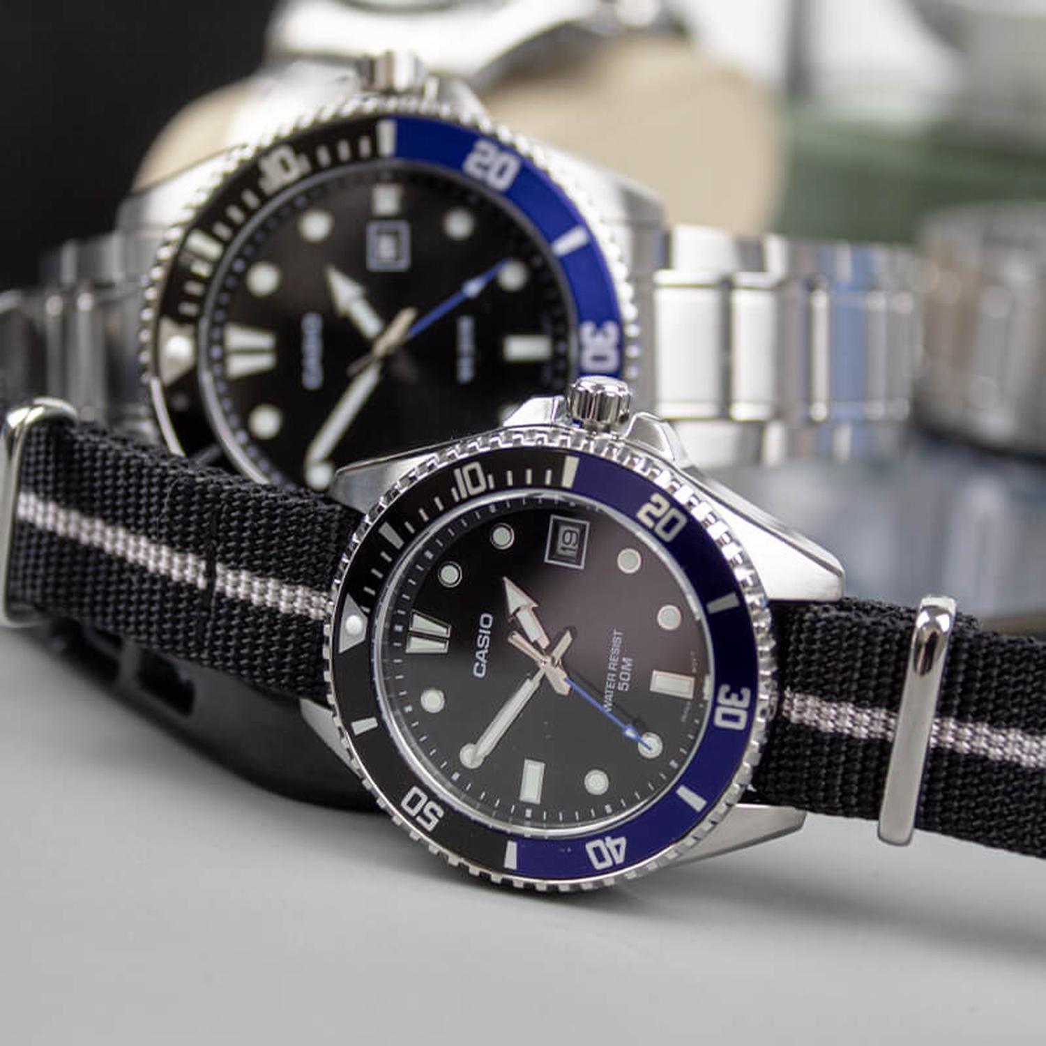 Reloj Análogo Casio Hombre MDV-10C-1A2V-1