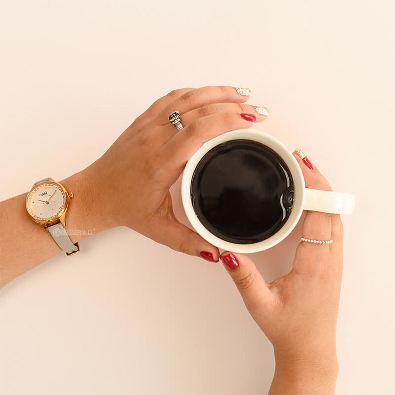 Reloj Q&Q Análogo Mujer QB73-101-1