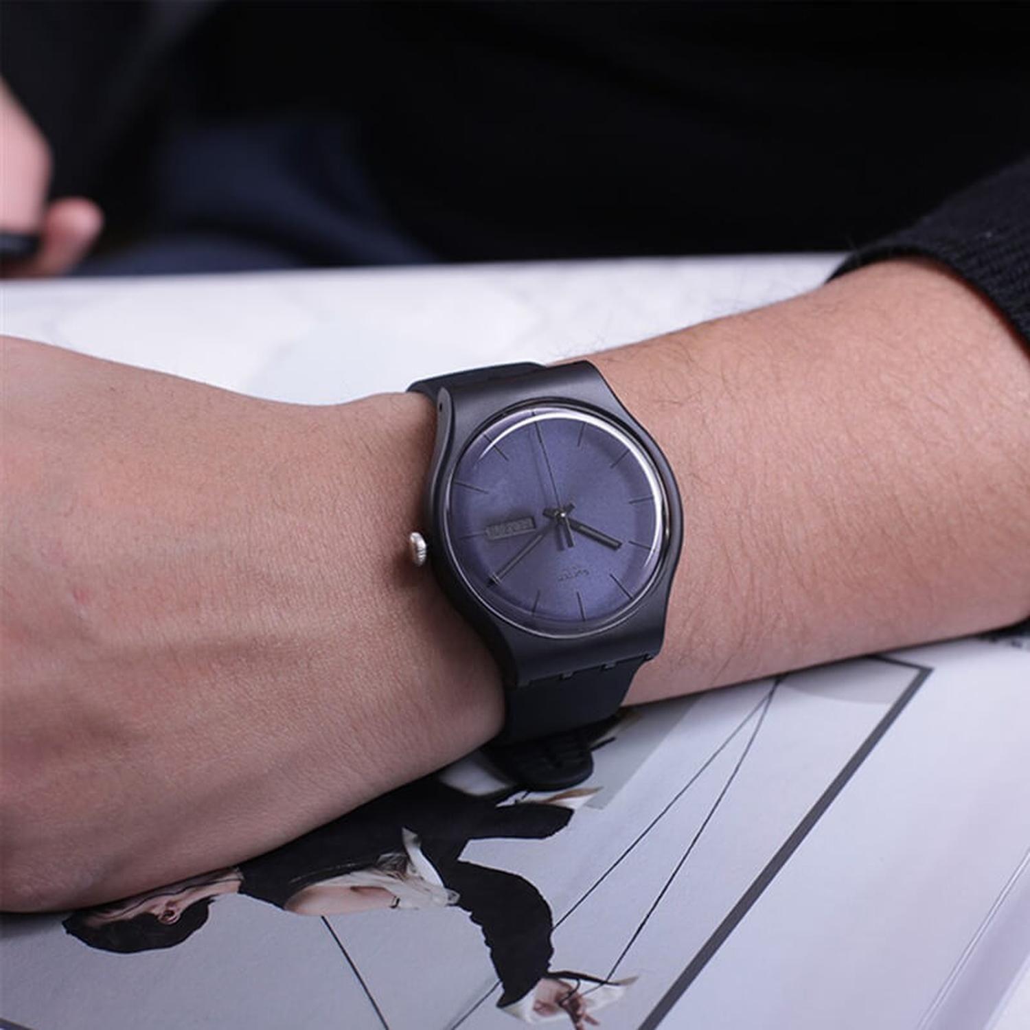 Reloj Swatch Análogo Unisex SUOB702-2