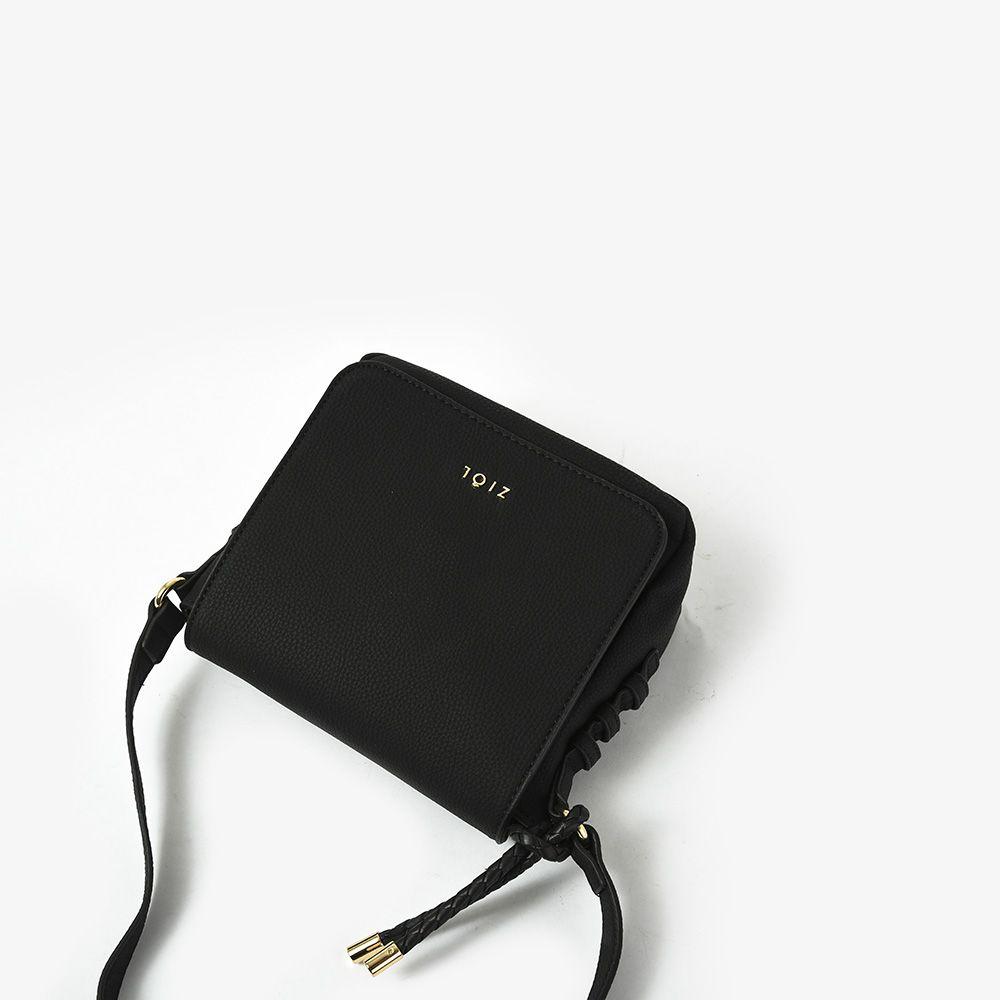 Cartera bandolera con tapa melchy negro-3