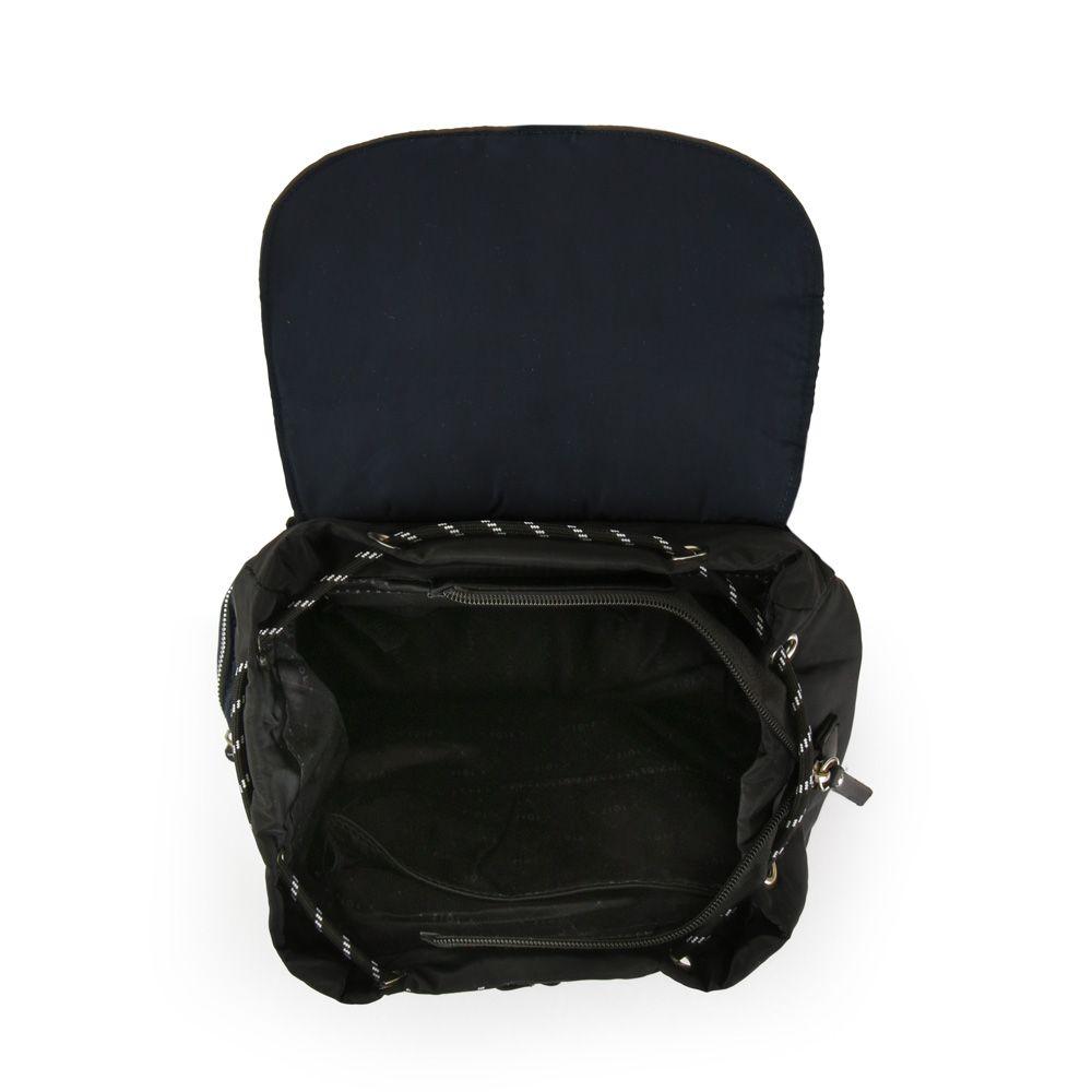 Mochila con tapa mediana abie negro-3