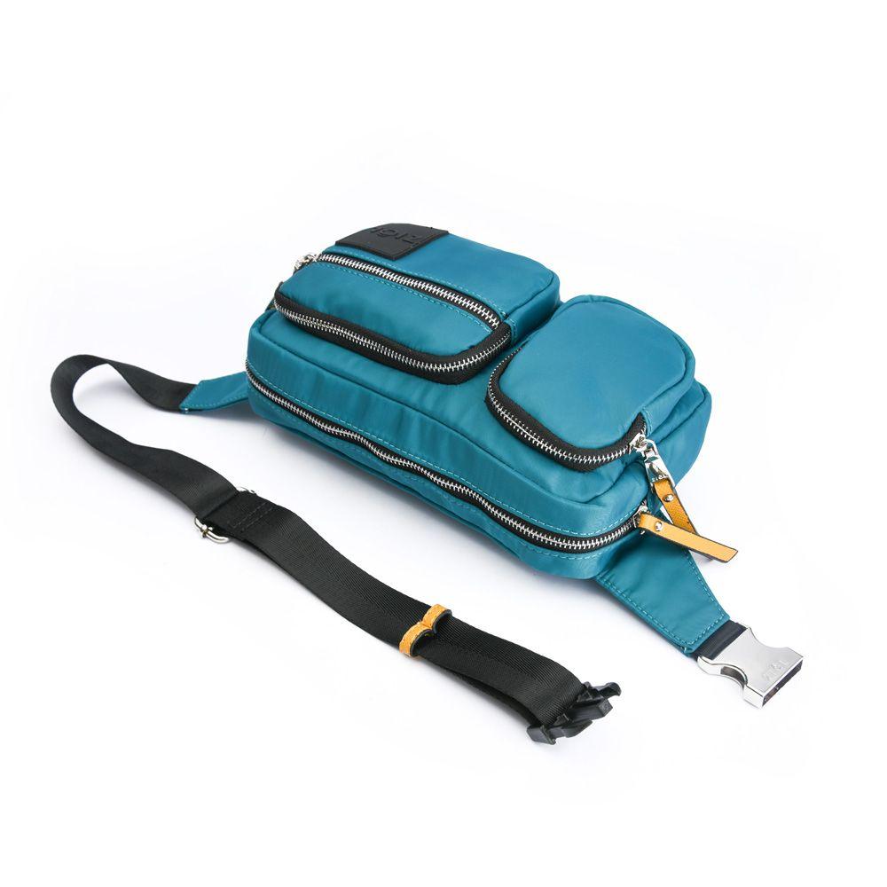 Banano pequeña fadora turquesa-3