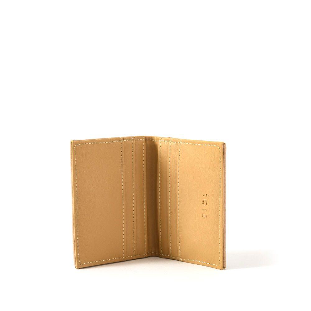 Tarjetero con ventana pequeña trachi beige-2