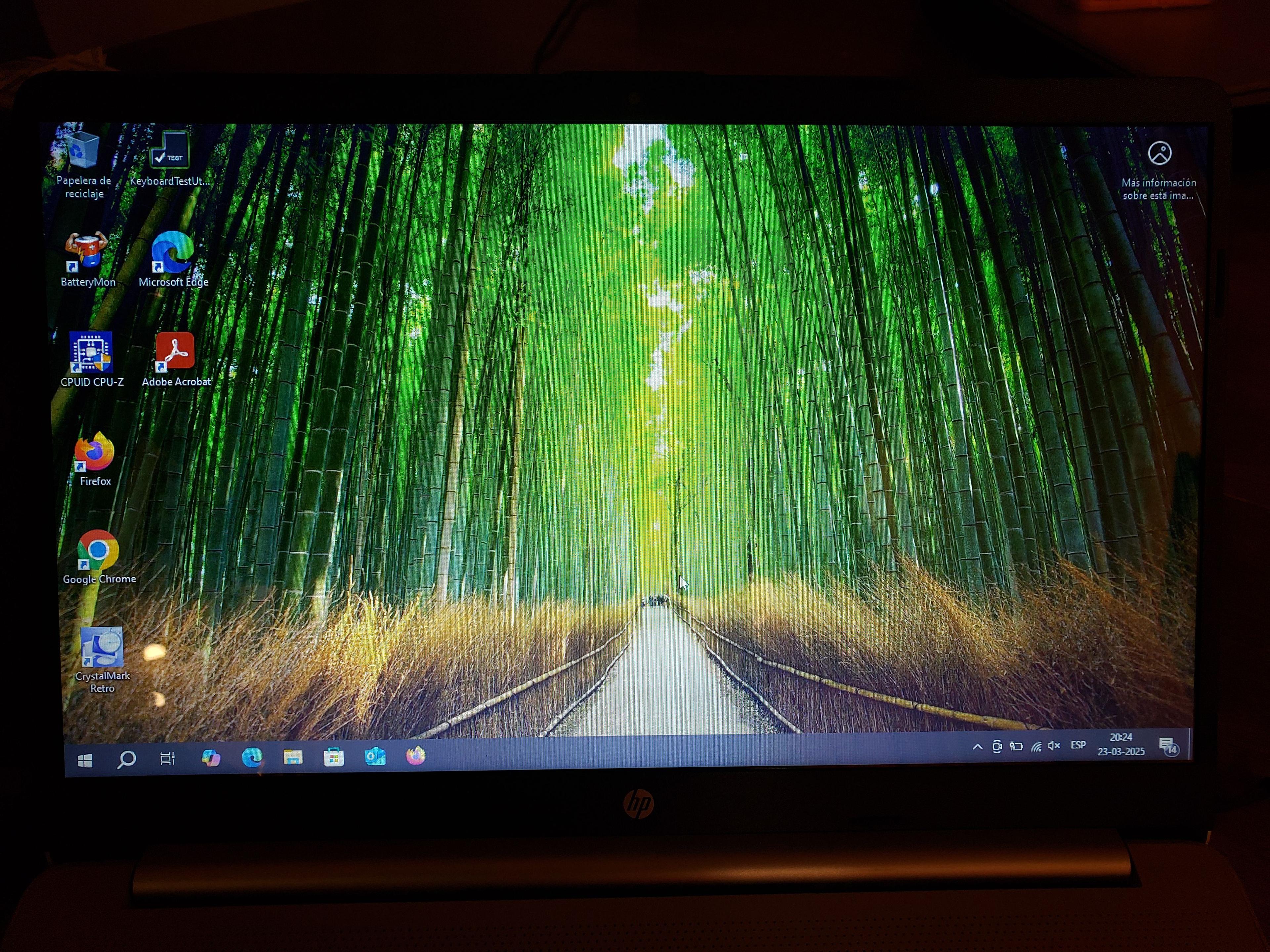 Notebook HP 15-dy2064la (Reacondicionado) – Rendimiento confiable a menor costo-2
