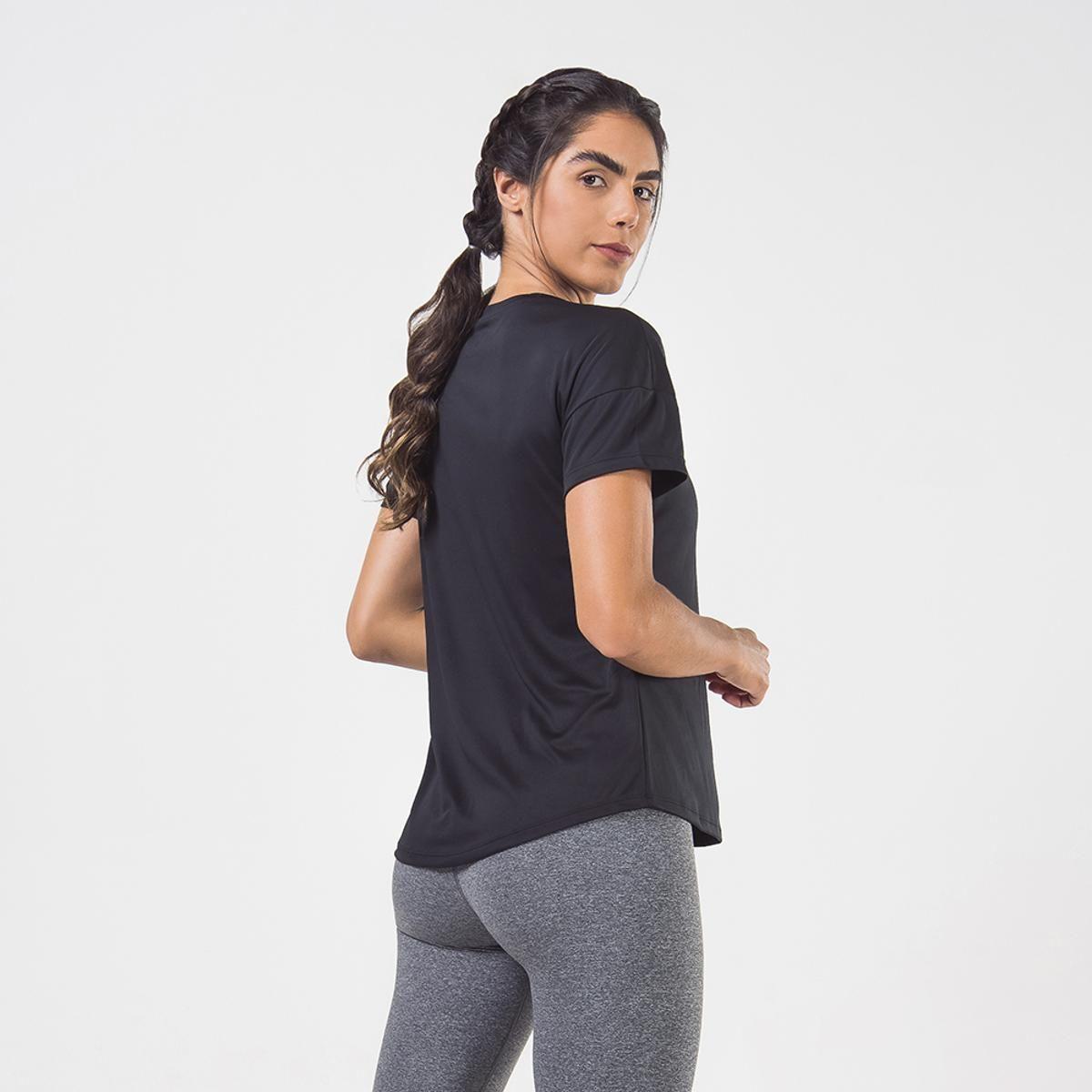Polera Fila Basic Sports Mujer Negro-2