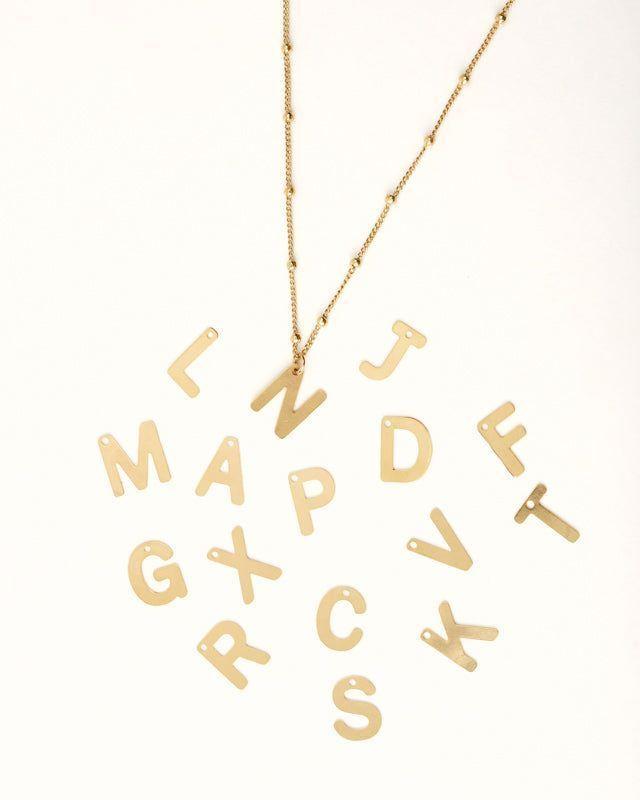 COLLAR ORO LETRA K DE 1,5 CM PARA MUJER - CANTARINA-0