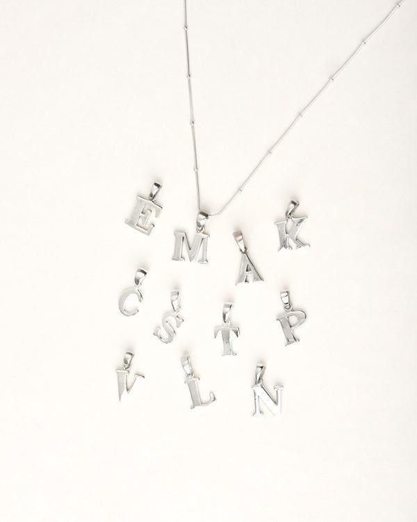 COLLAR PLATA MUJE LETRA ANTONIA F CANTARINA-0