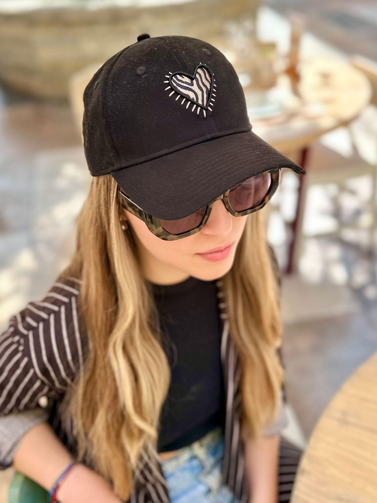 Gorra Jockey Unisex M SSEN con coraz n print bordado-2