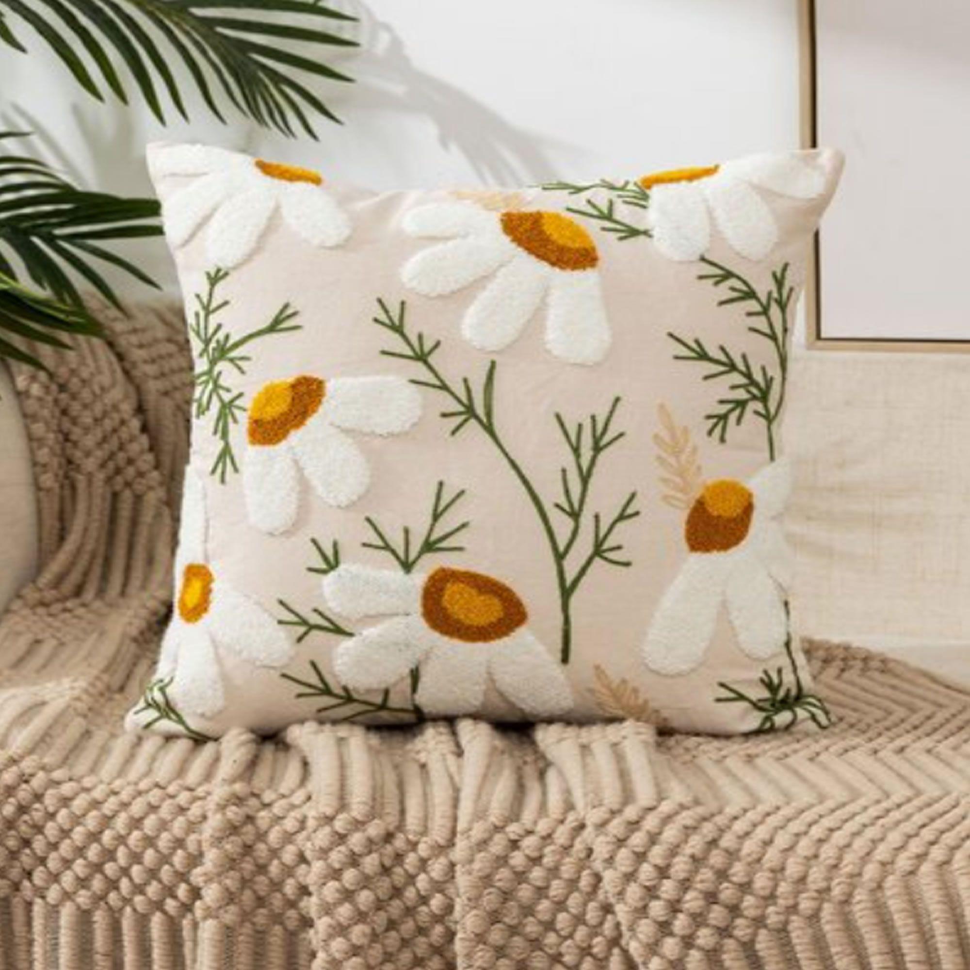 1 Cojín Bordado Margaritas - (Incluye Relleno)-2