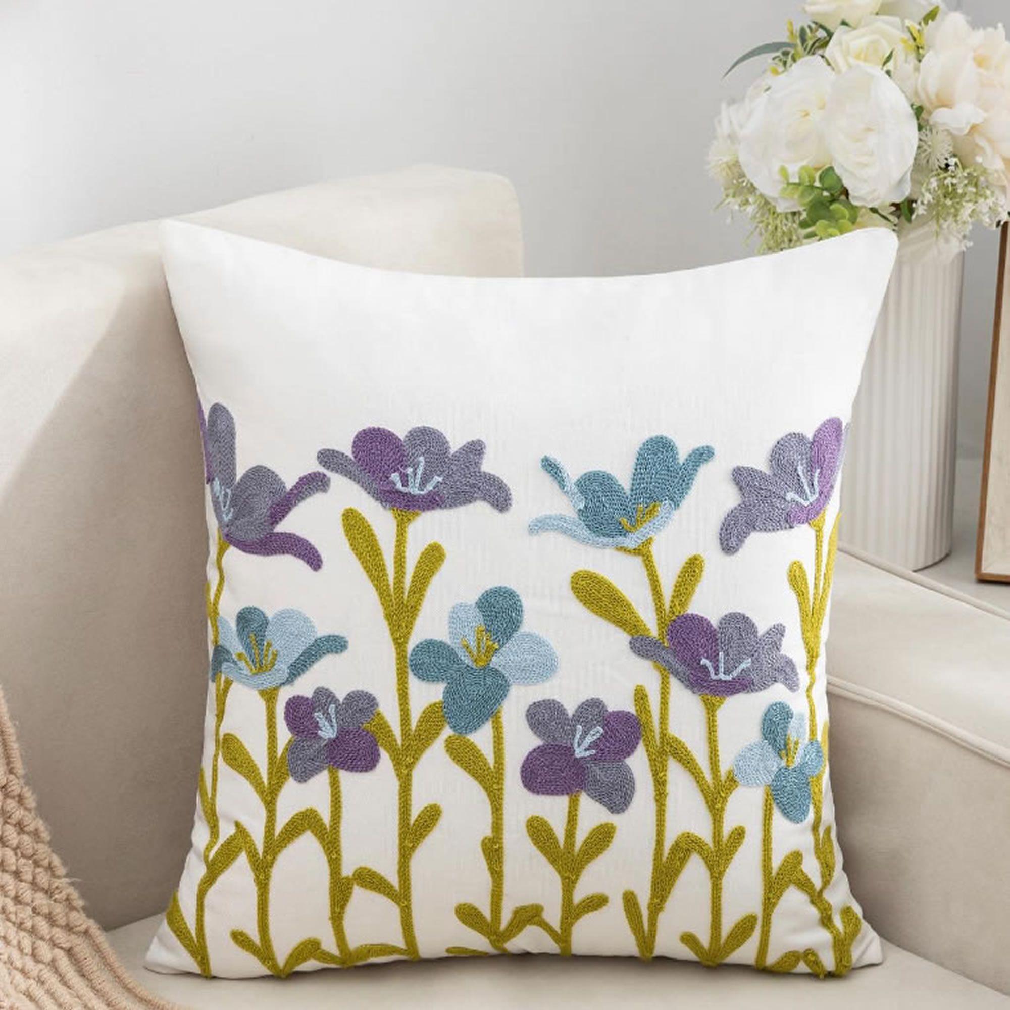 1 Cojín Bordado Flor Lila Celeste - Incluye Relleno-1