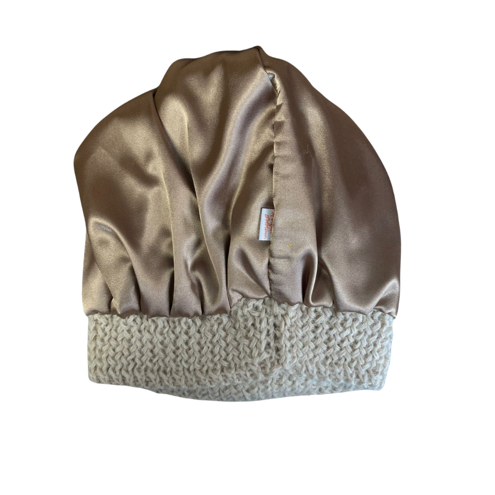 Gorro de lana con interior de satén beige-2