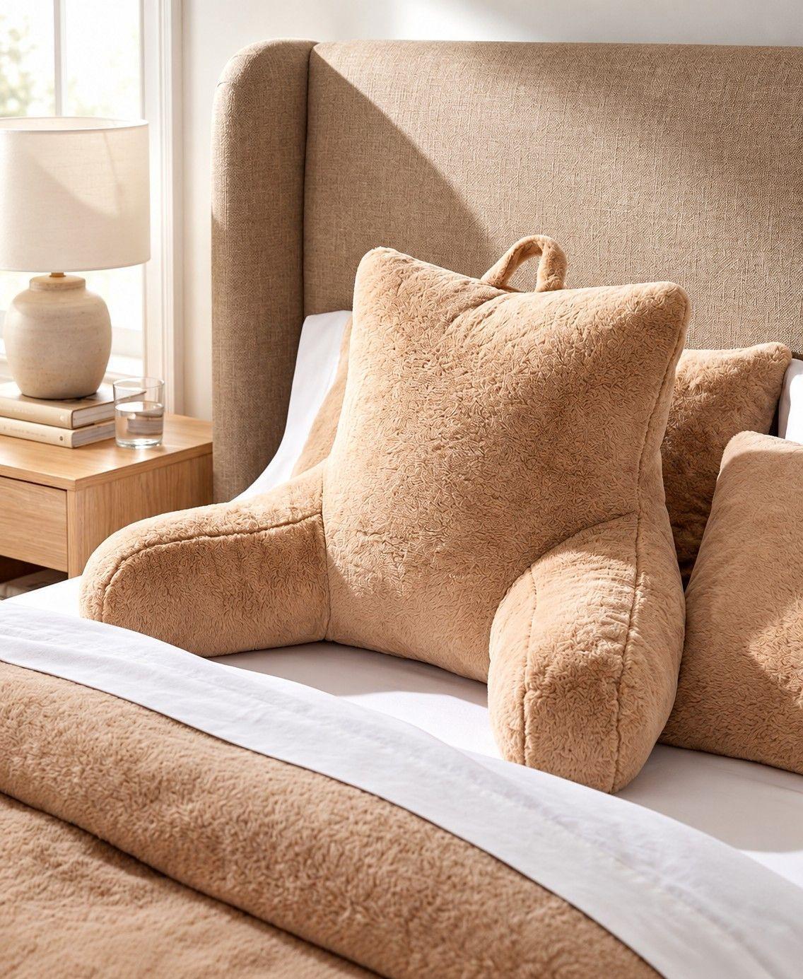 Cojin almohada lumbar 75 cm con brazos en color beige-2