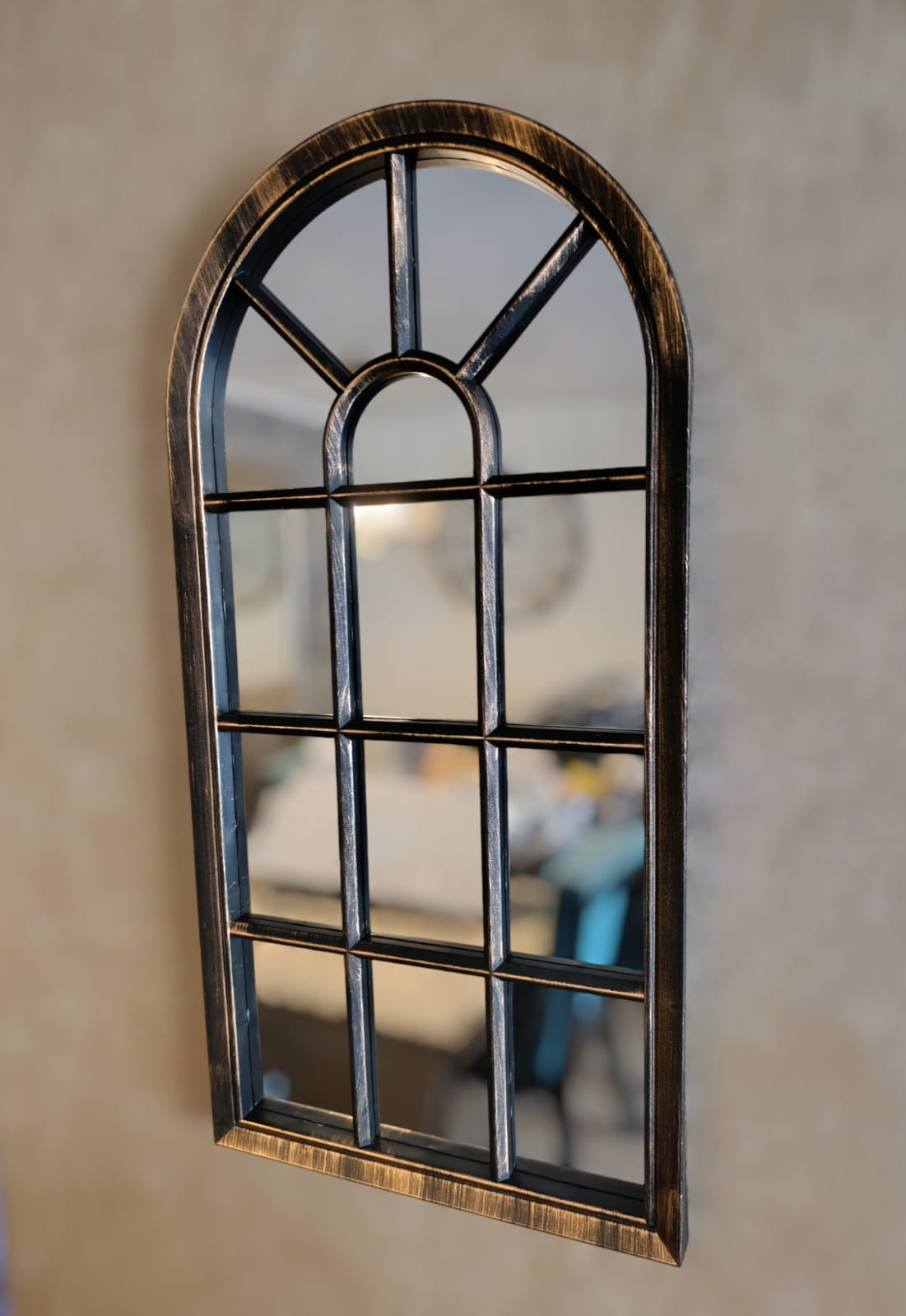 Espejo Forma Ventana Marco Negro Con Envejecido Dorado 70x35-1