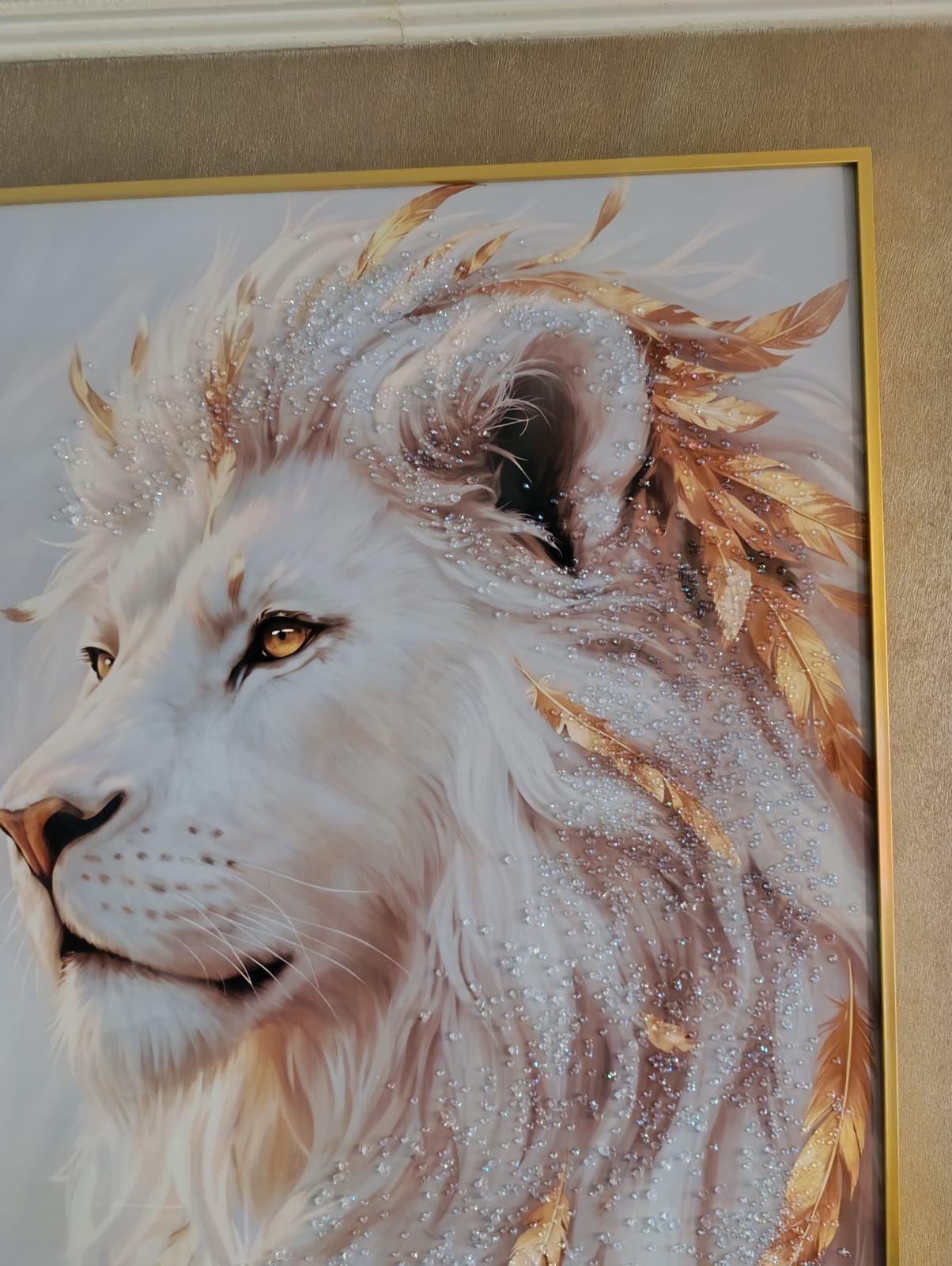 Cuadro Leon Blanco Marco Dorado Diamond 110x70x3cm-2