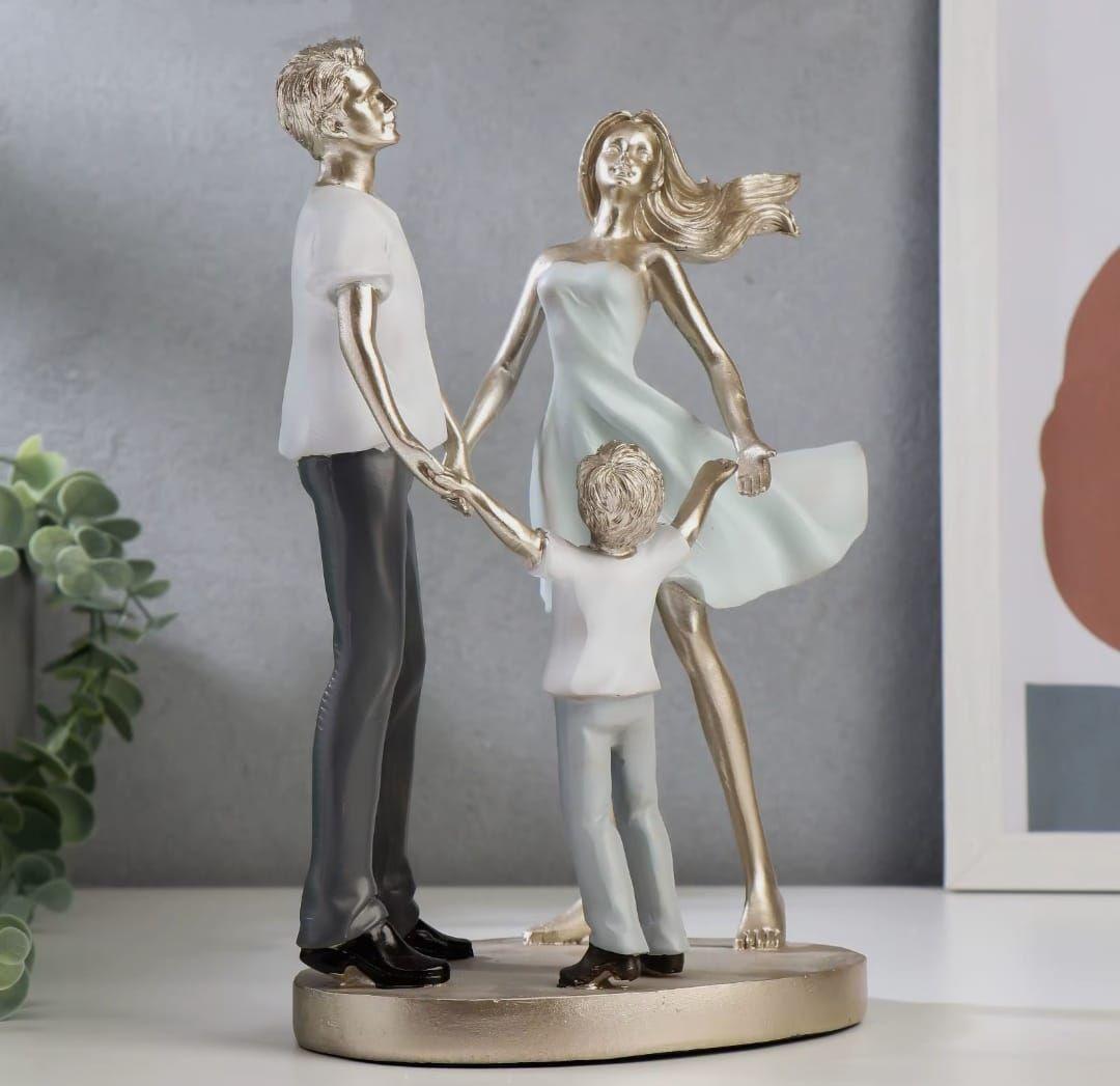 Figura Decorativa de Poliresina Padres e Hijo Jugando-2