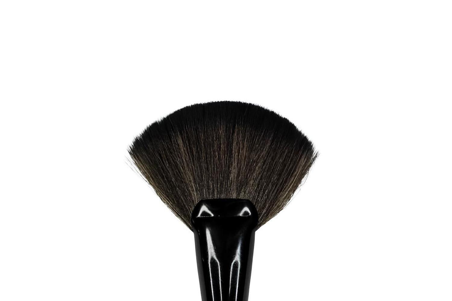 Brocha abanico negra-0