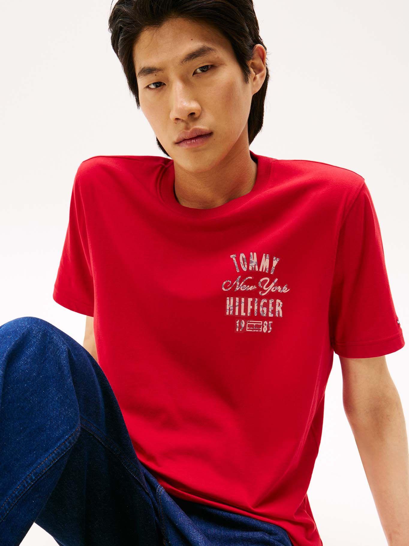 Polera Logo Gráfico Regular Fit Rojo Tommy Hilfiger-3