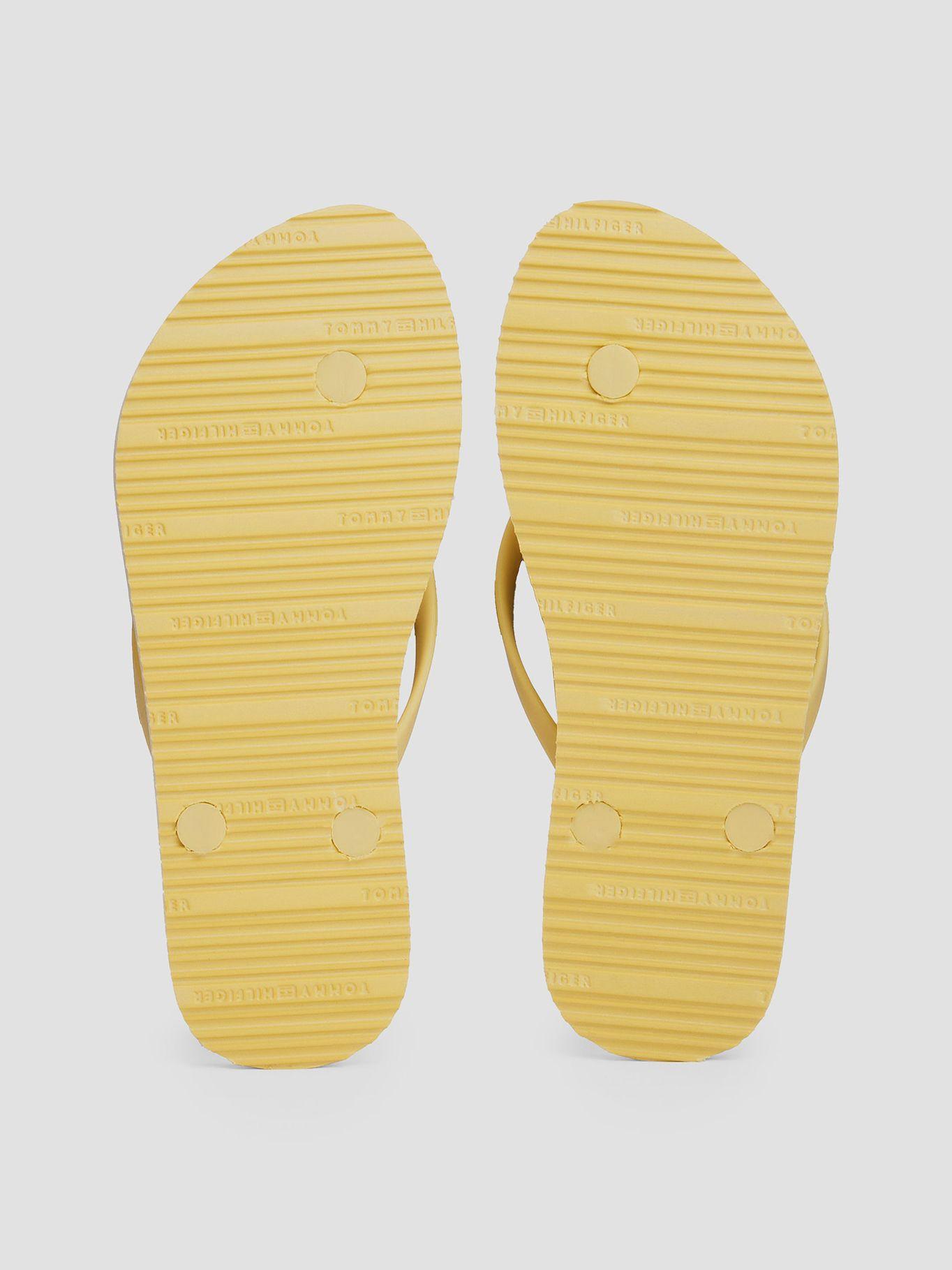 Sandalias Con Logo Esmaltado Amarillo Tommy Hilfiger-3
