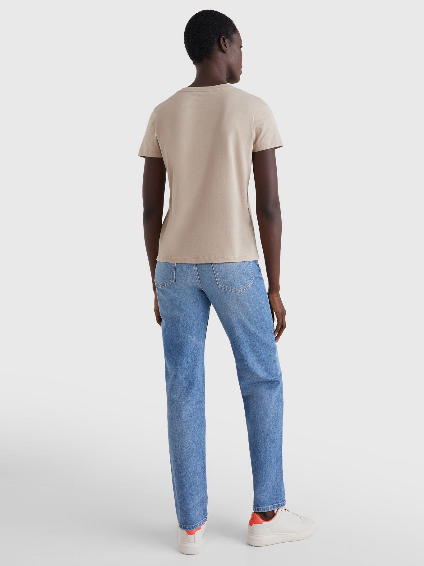Polera Essential C-Neck Con Logo Beige Tommy Hilfiger-1