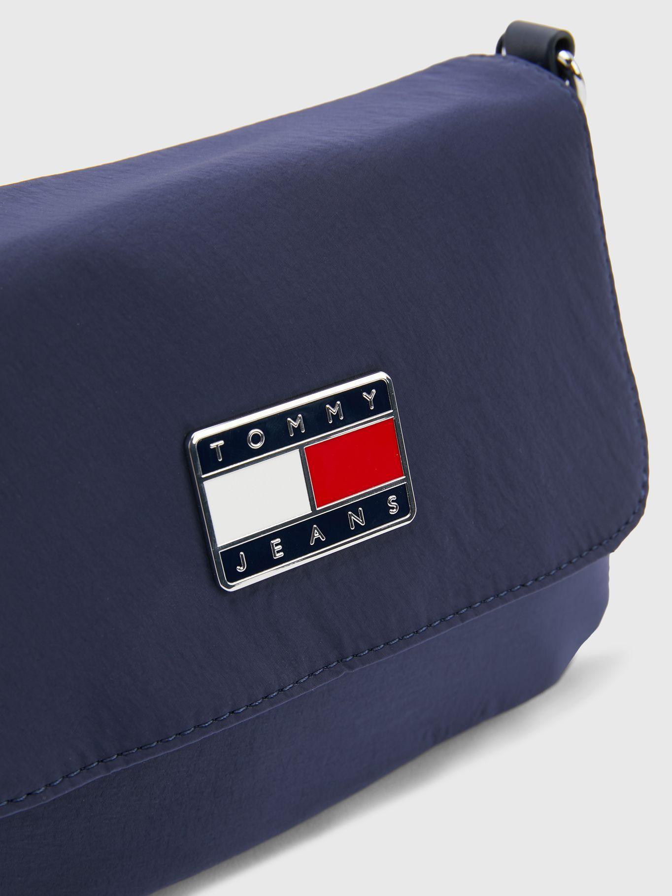 Crossover Flap Casual Con  Logo Azul Tommy Hilfiger-3
