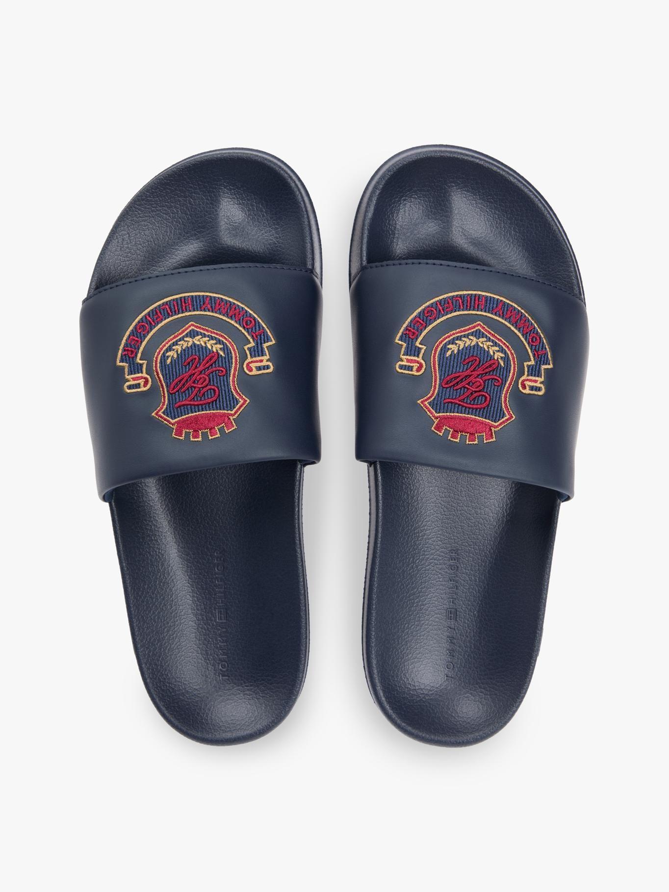 Sandalias Con Logo De Escudo-2