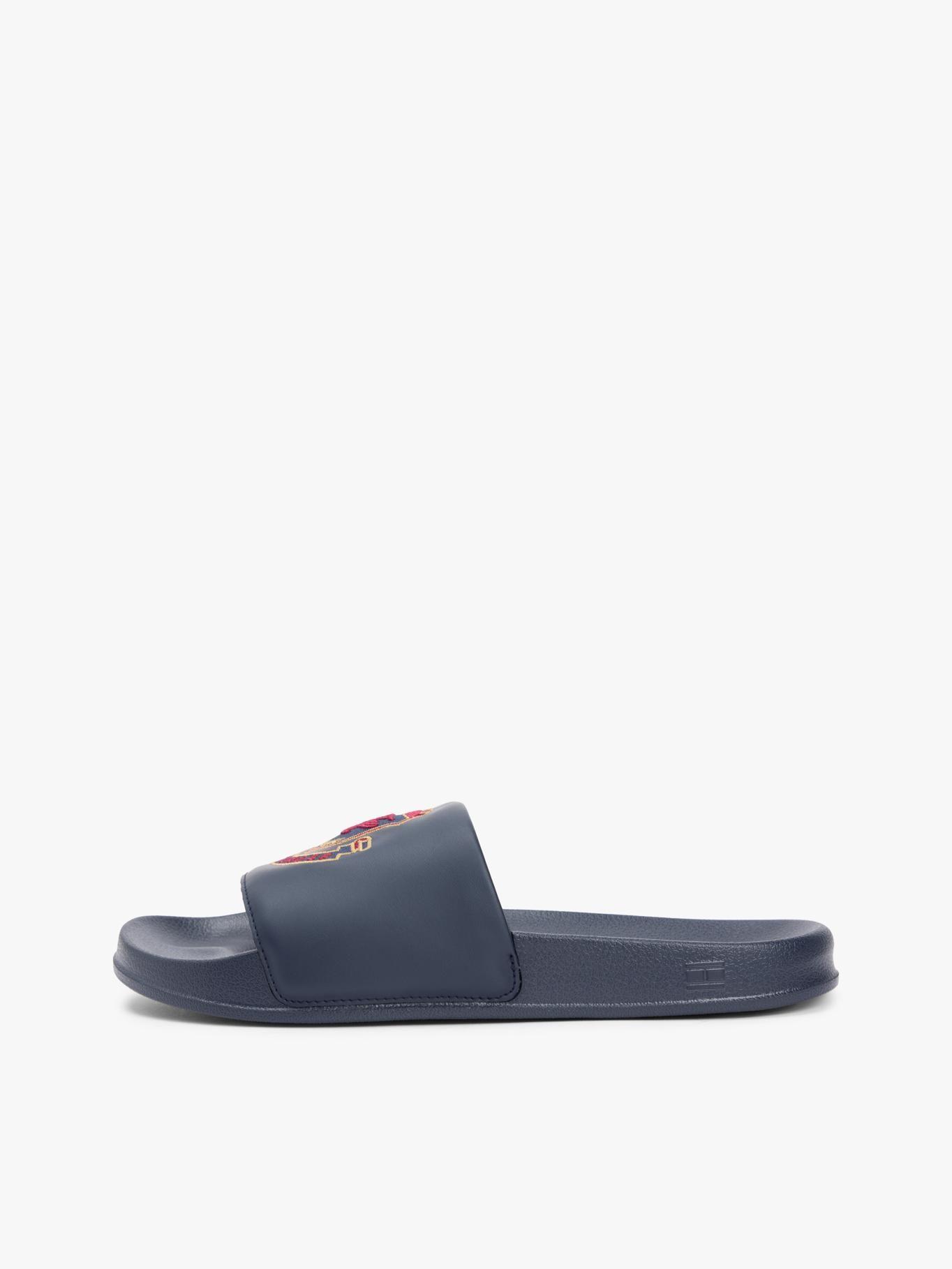 Sandalias Con Logo De Escudo-5