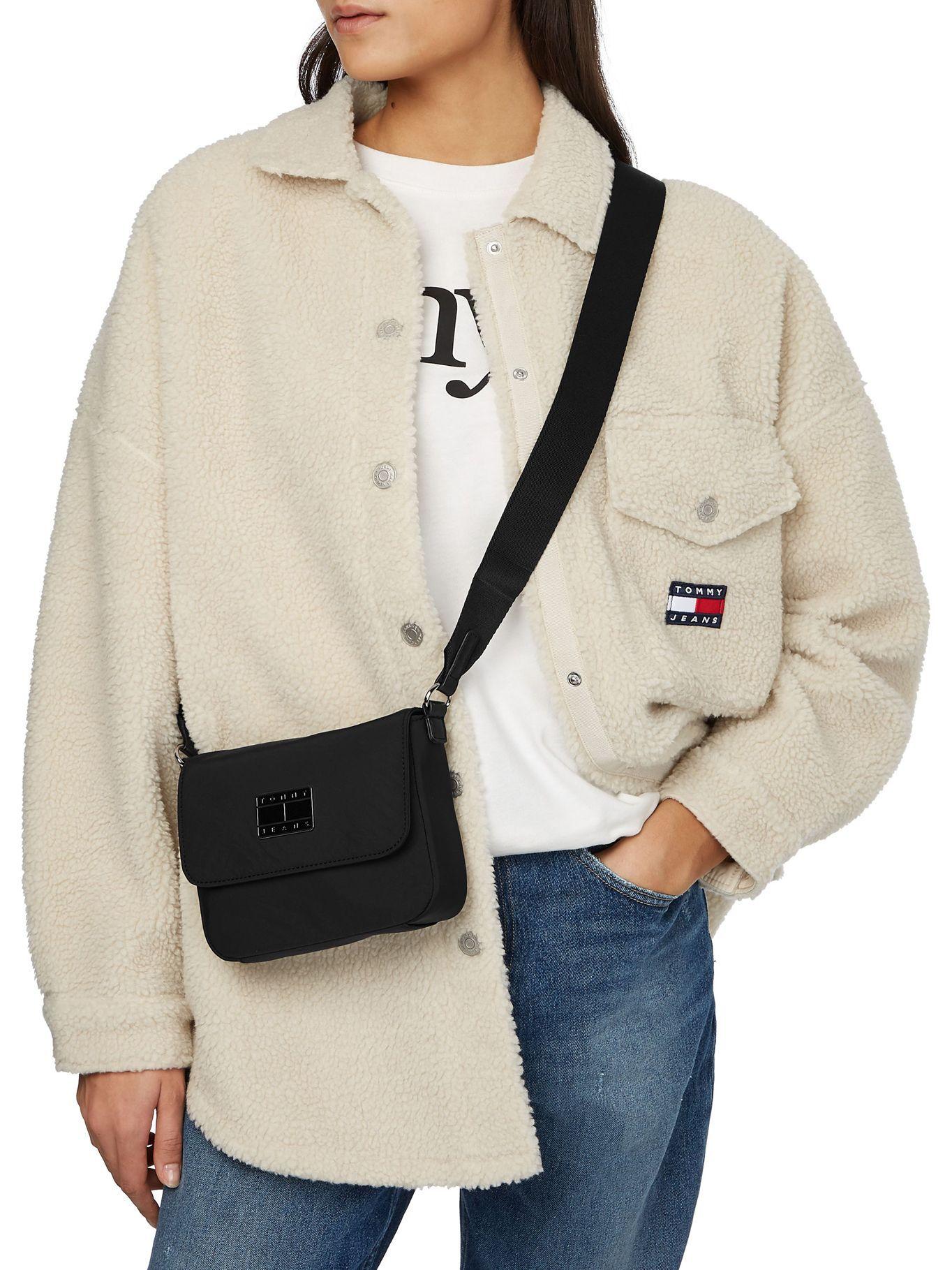 Crossover Flap Casual Con  Logo Negro Tommy Hilfiger-4