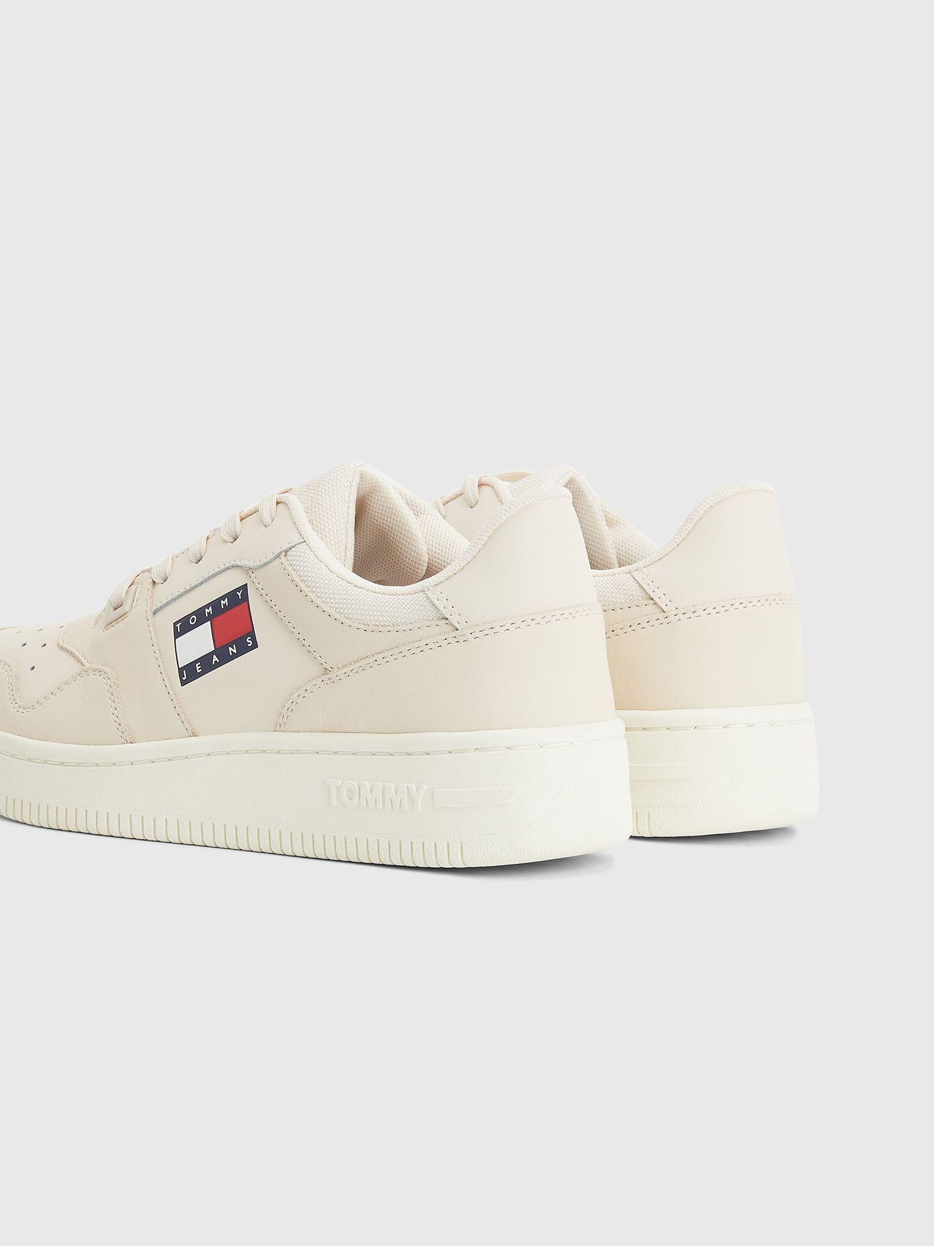Zapatillas Basketball Essential Crema Tommy Jeans-1