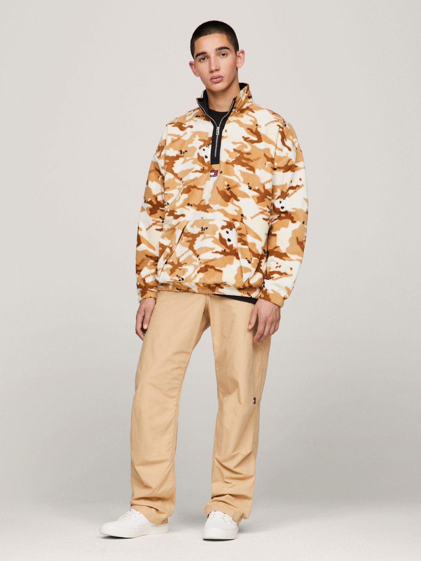 Polerón Oversize Medio Cierre Camo Beige Tommy Jeans-1