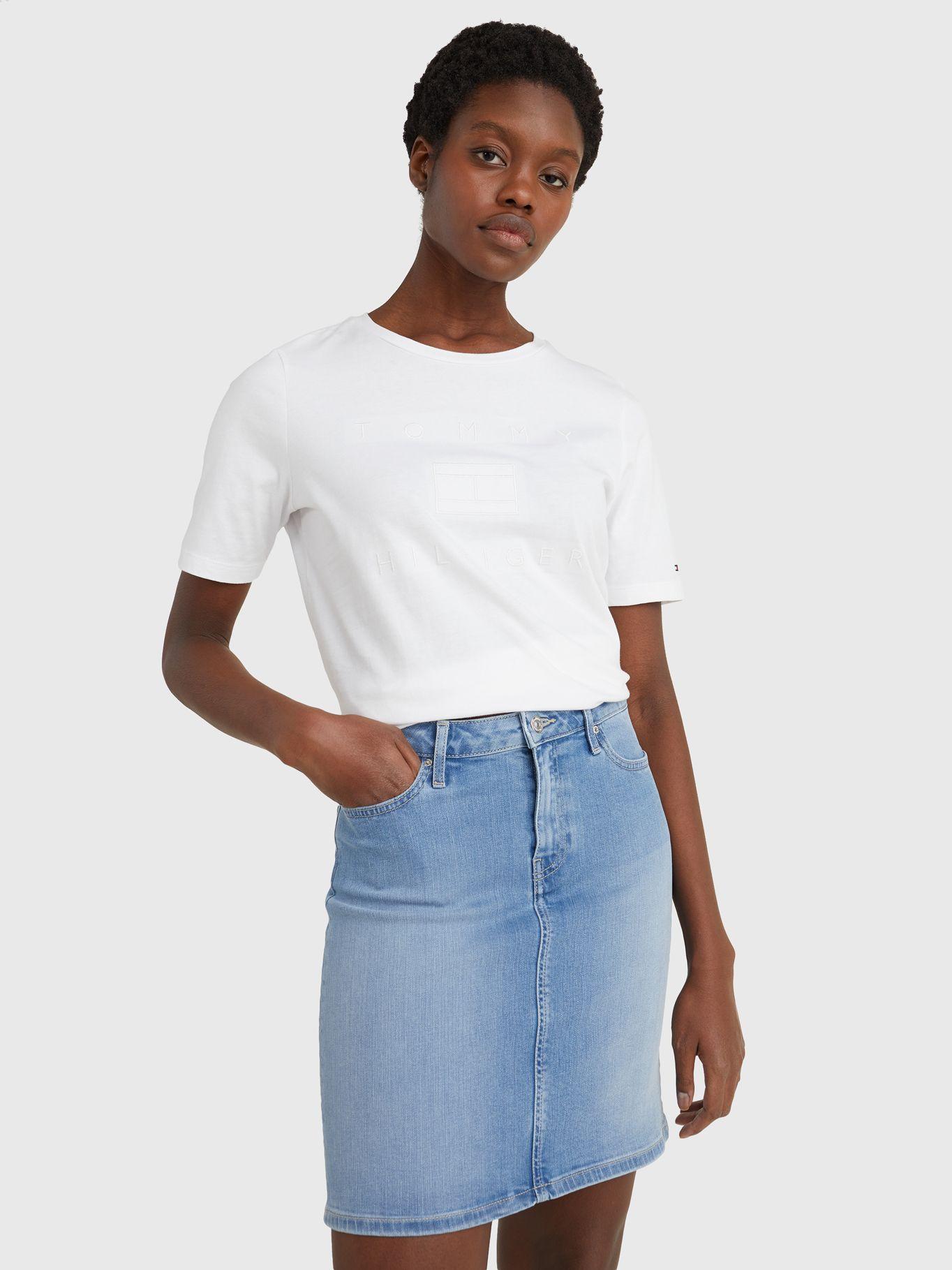 Polera Logo Metalizado Blanco Tommy Hilfiger JN2-3