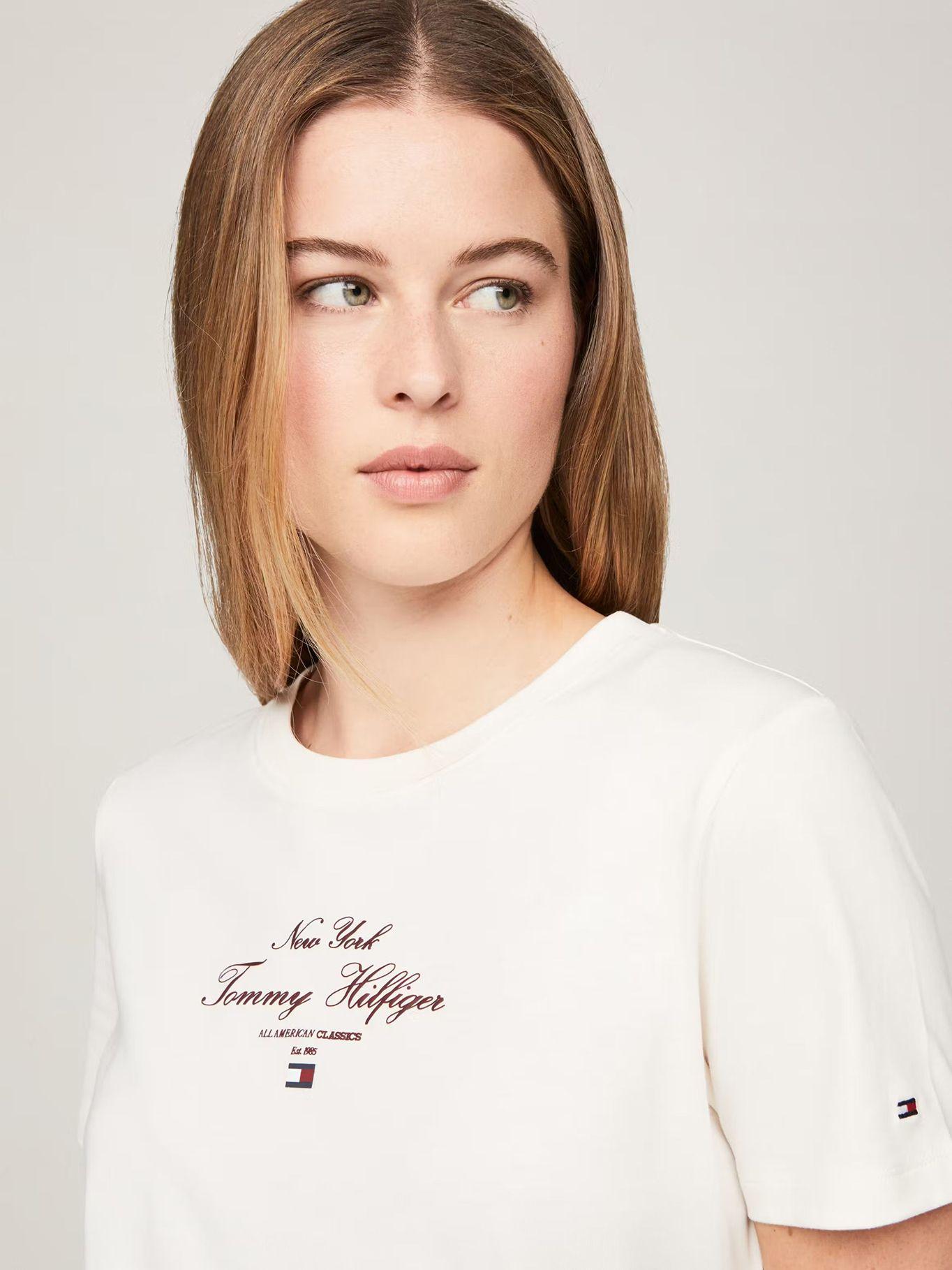 Polera Logo Script Regular Fit Blanco Tommy Hilfiger-3