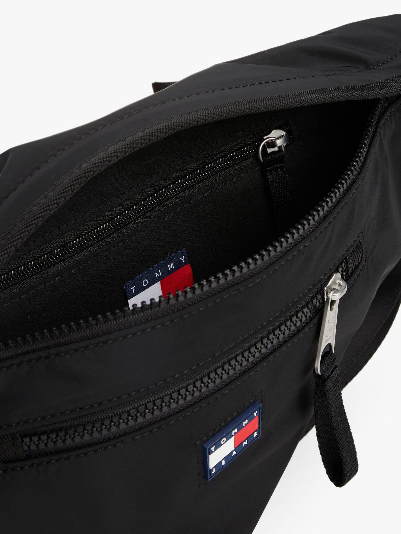 Bolso Urban Con Logo Tonal Negro Tommy Jeans-3
