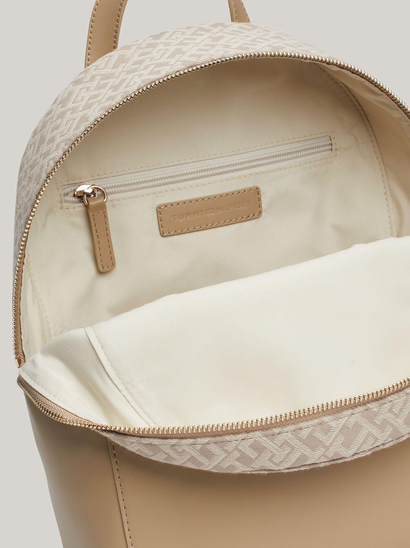 Mochila Jacquard Con Monogram Beige Tommy Hilfiger-2