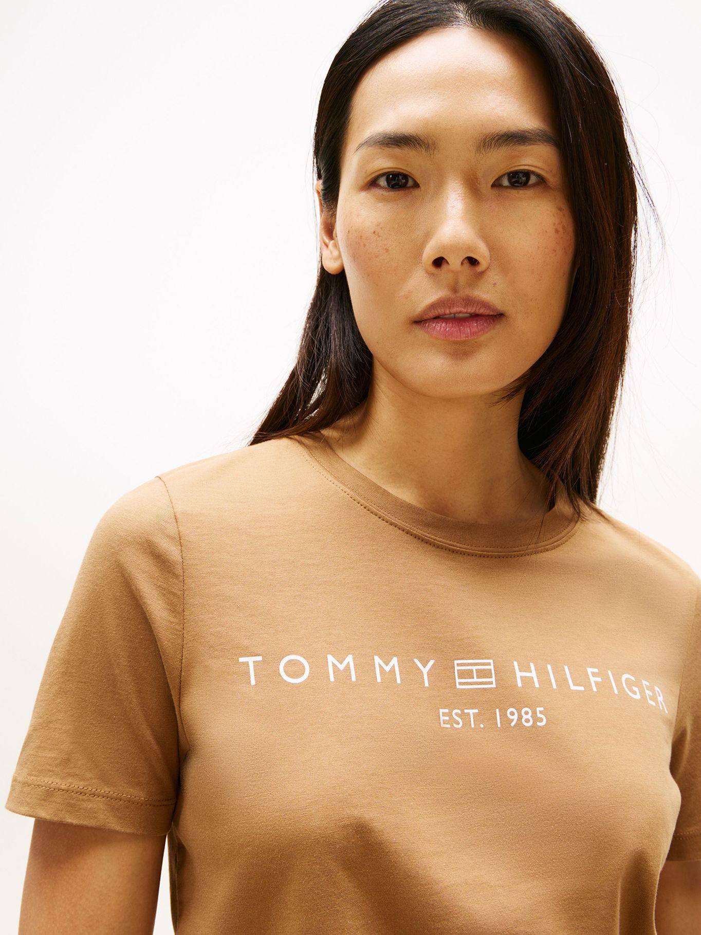 Polera Signature Con Logo Café GWA Tommy Hilfiger-3