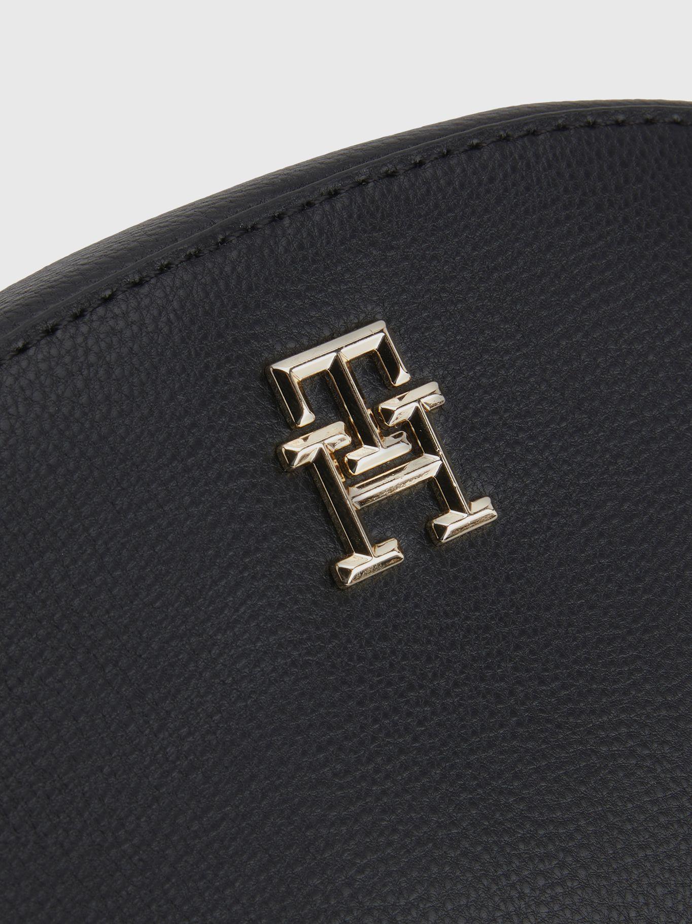 Bandolera Medialuna Con Logo Negro Tommy Hilfiger-2