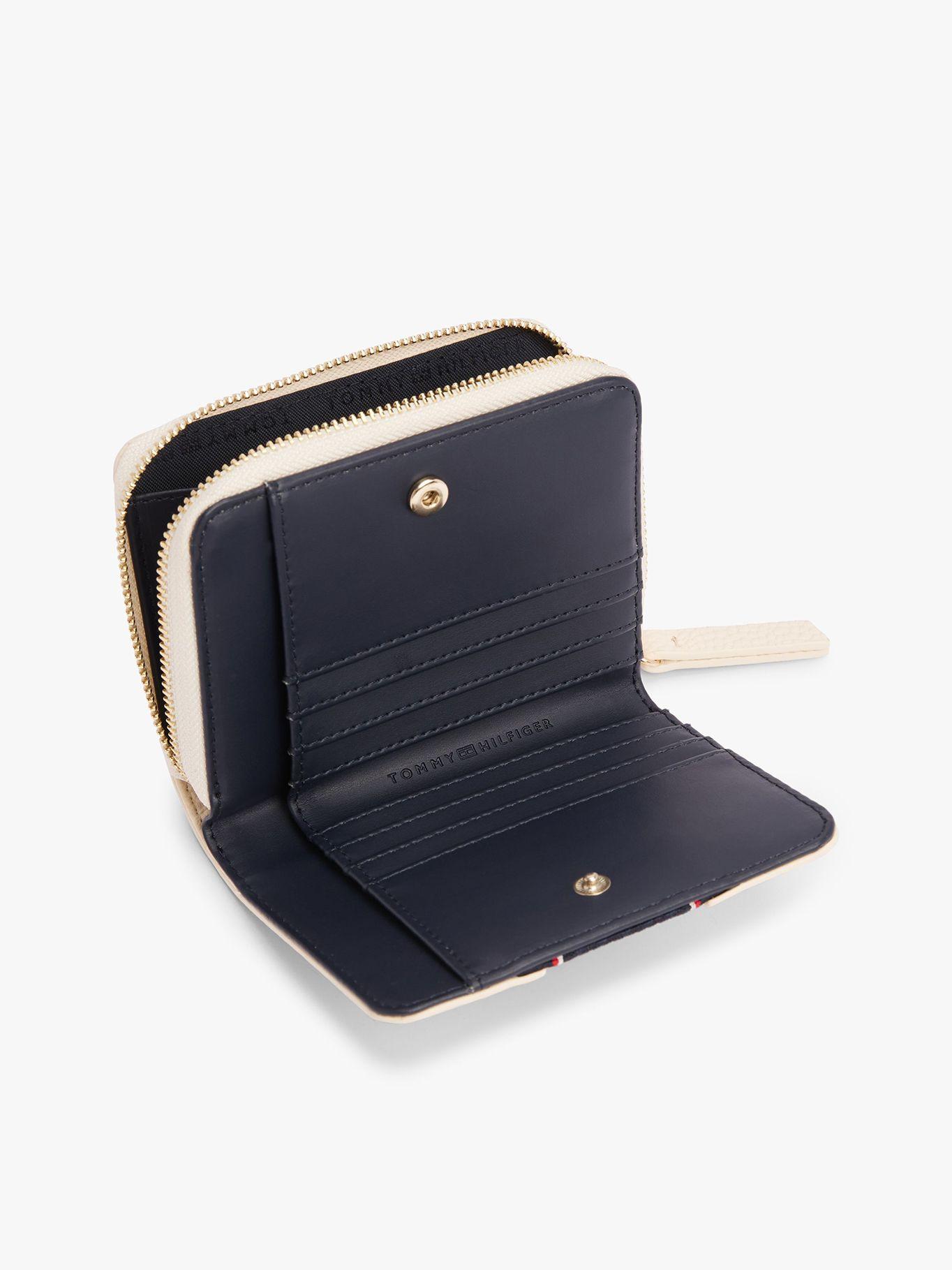 Billetera Legacy Monogram Beige Tommy Hilfiger-2