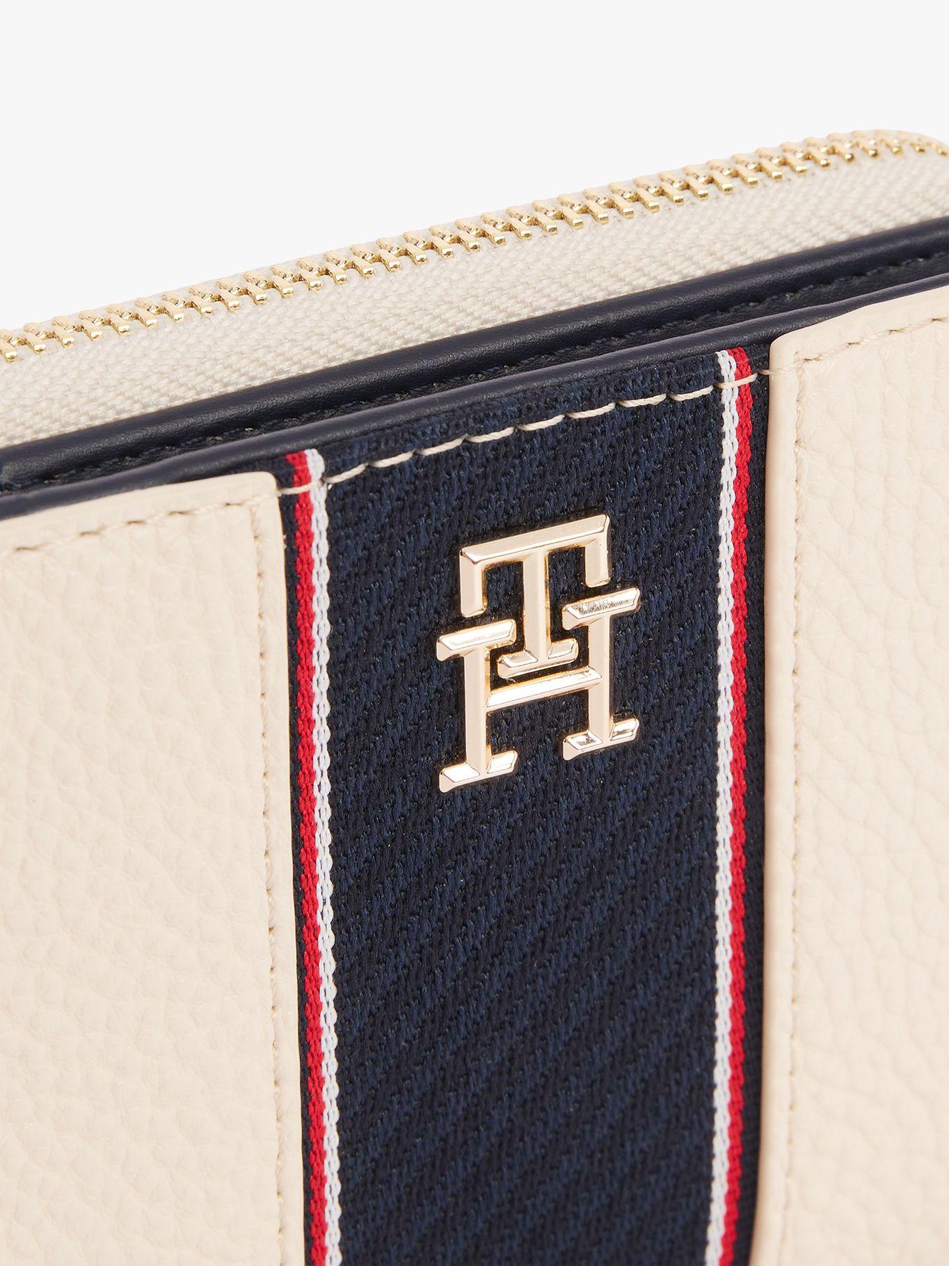 Billetera Legacy Monogram Beige Tommy Hilfiger-3