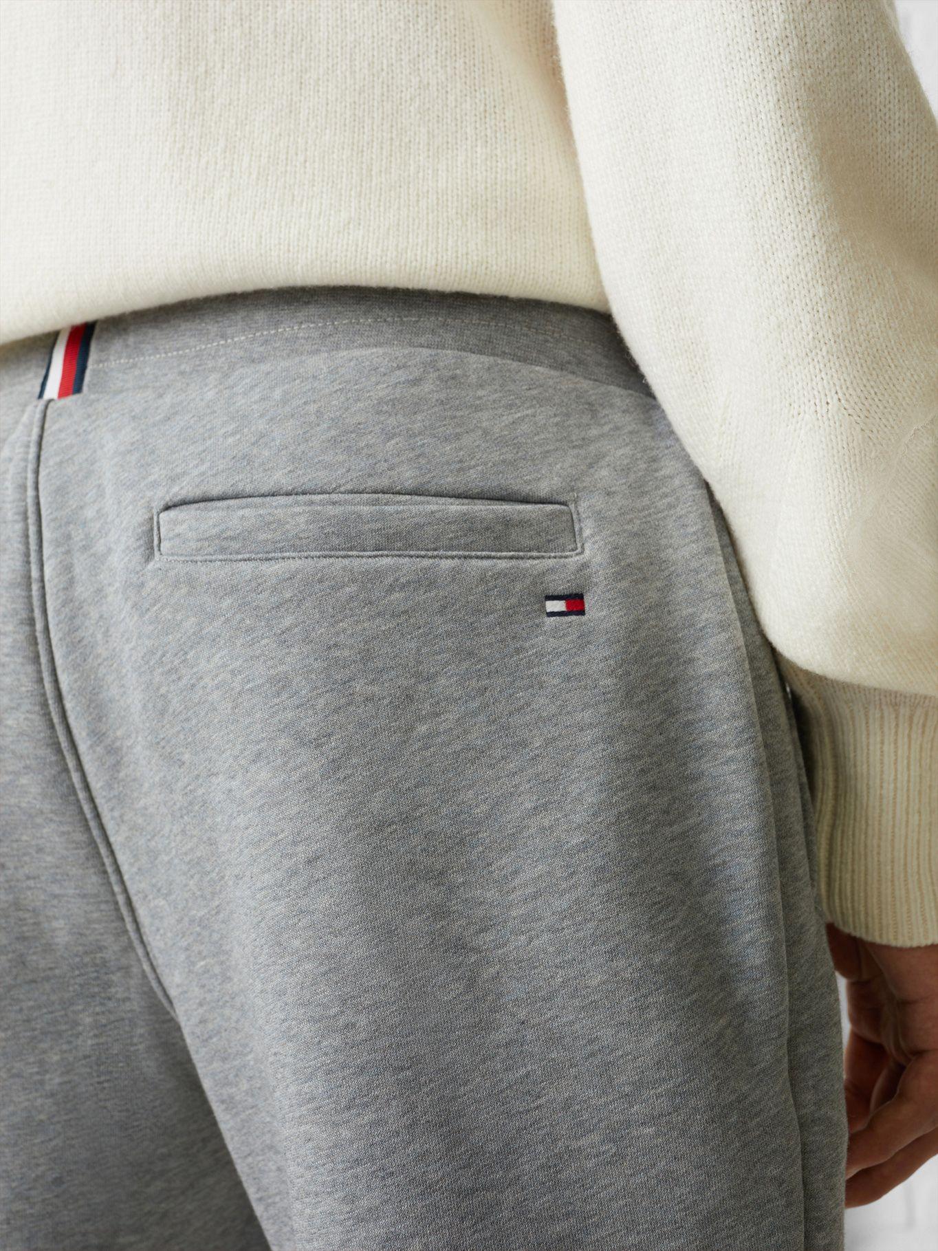 Joggers Essential Monogram Gris Tommy Hilfiger-3